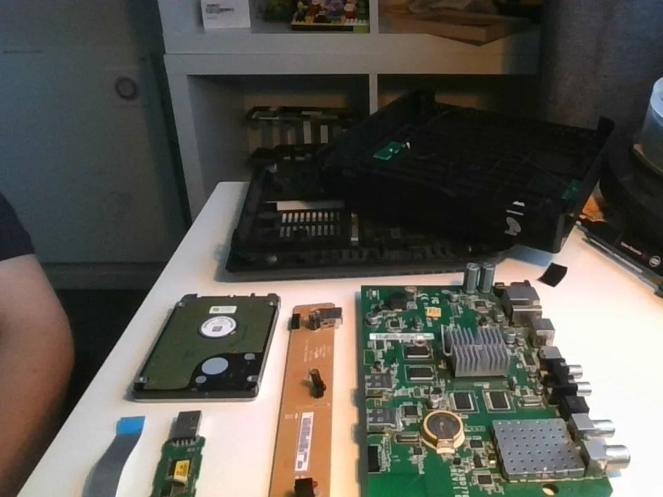 2010 Telstra t-box Teardown, И вы're done!: step 8, image 1 of 3