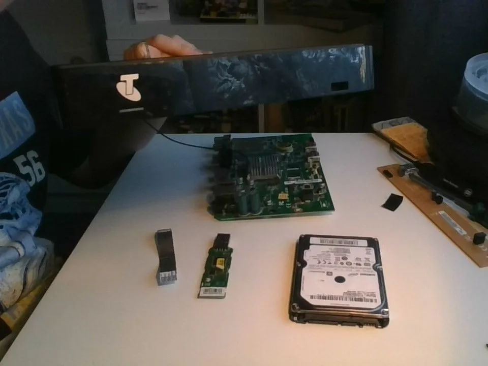 2010 Telstra t-box Teardown, И вы're done!: step 8, image 3 of 3