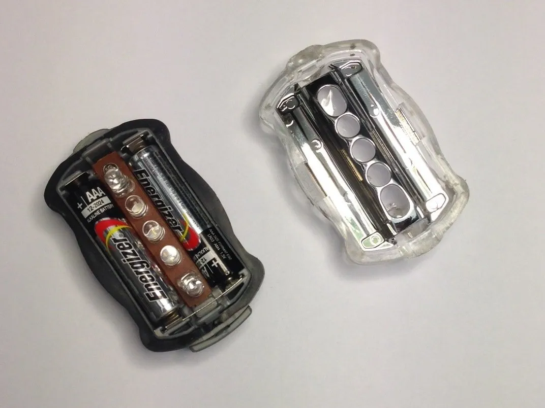 5 LED 6 Mode Rear Bike Light Teardown: шаг 2, изображение 2 из 2