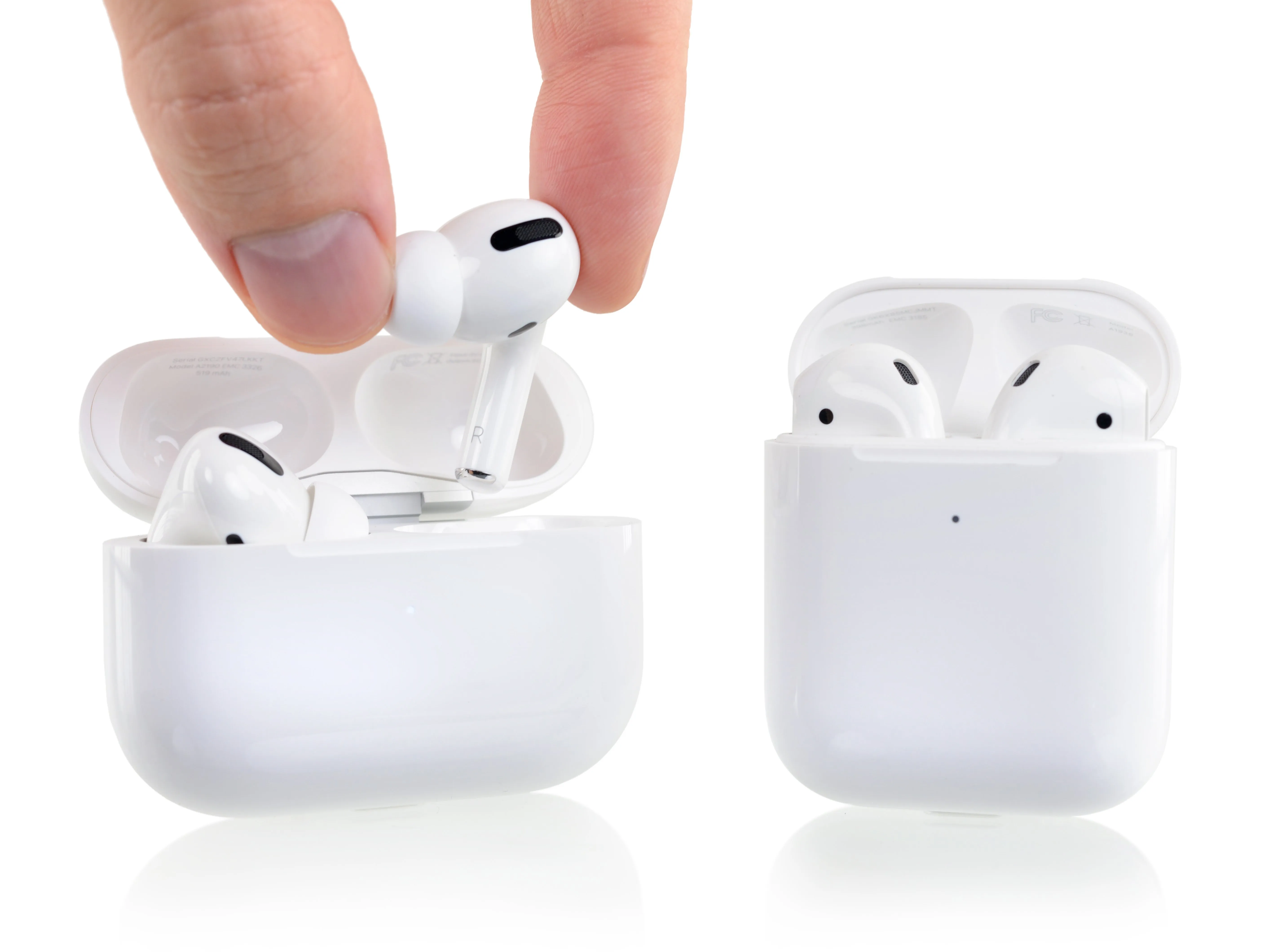 Разборка AirPods Pro: шаг 4, изображение 1 из 3