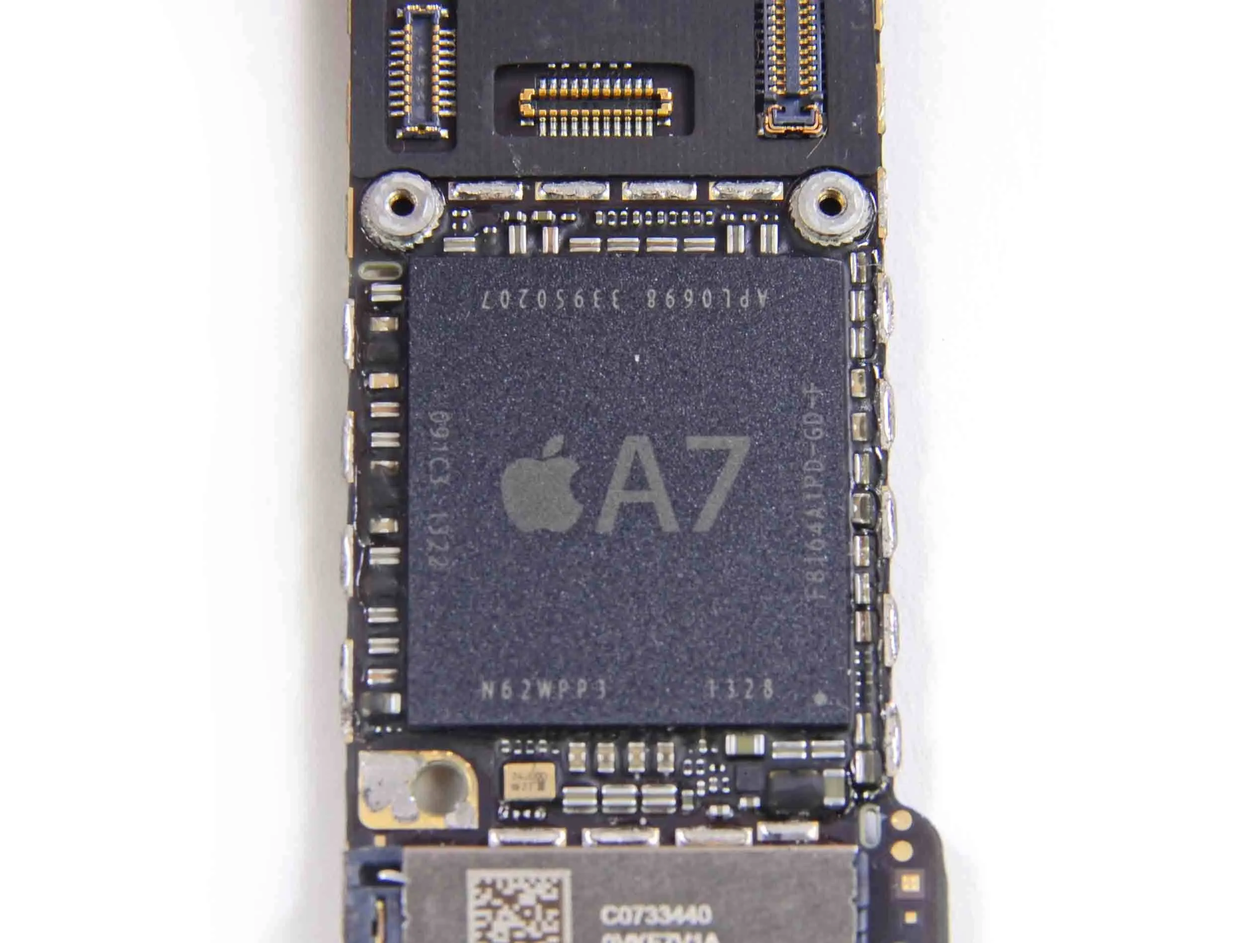 Apple A7 Teardown, процессор A7: шаг 4, изображение 2 из 2