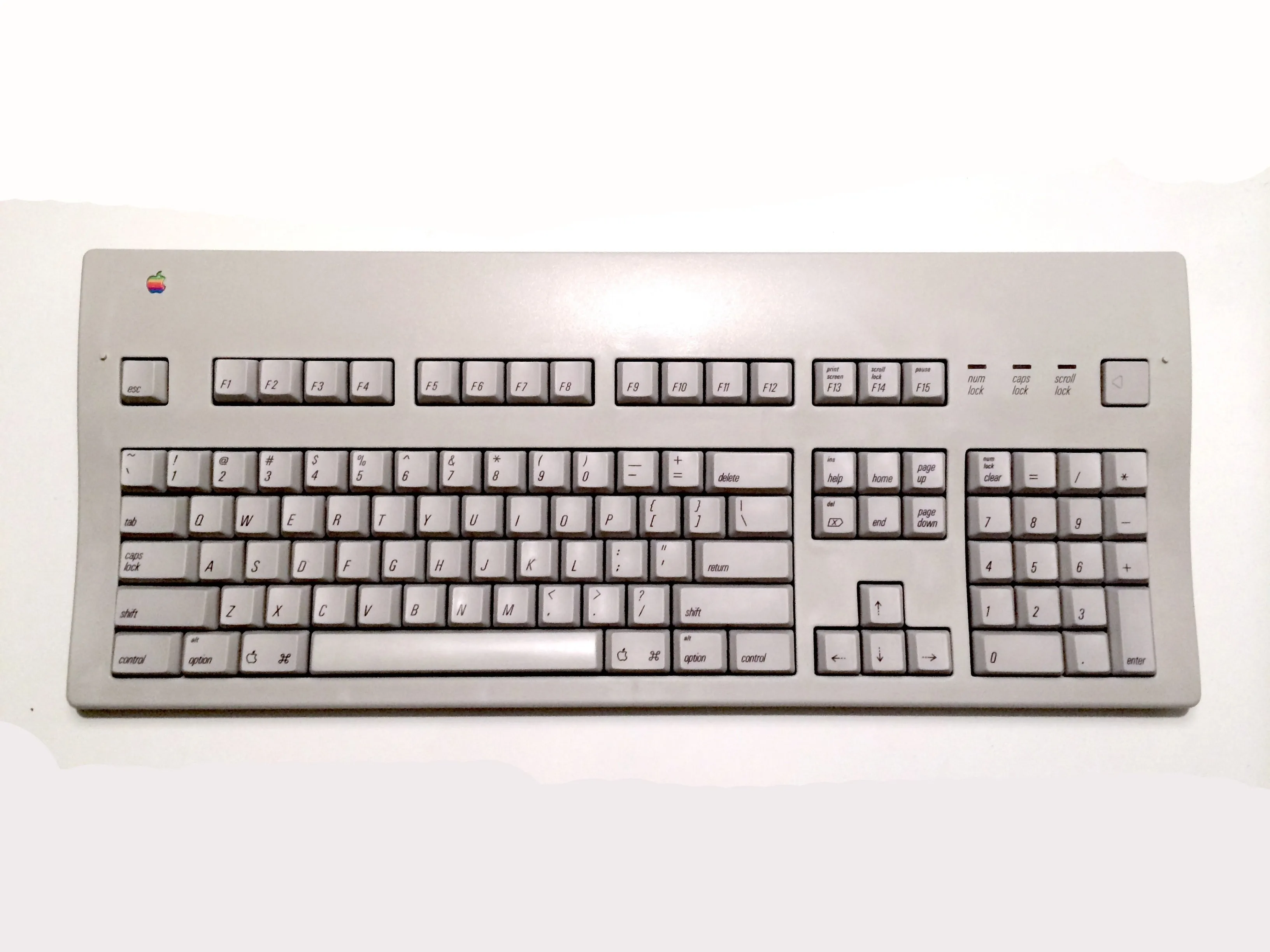 Apple Extended Keyboard II Teardown, Apple Extended Keyboard II: шаг 1, изображение 1 из 3