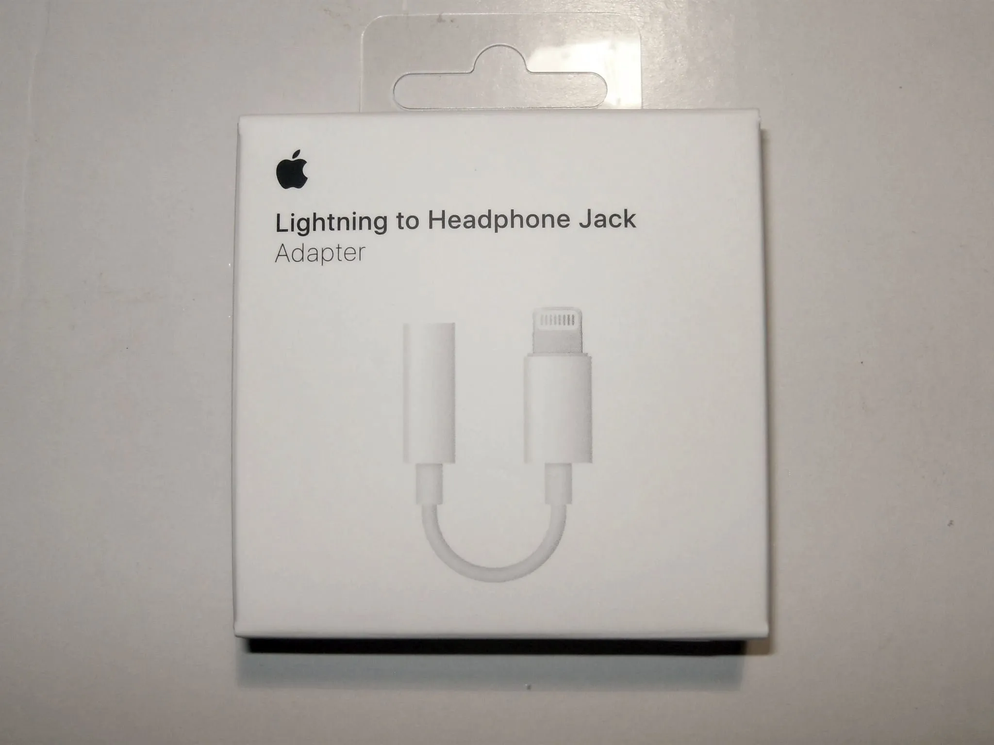 Разборка переходника Apple Lightning на разъем для наушников