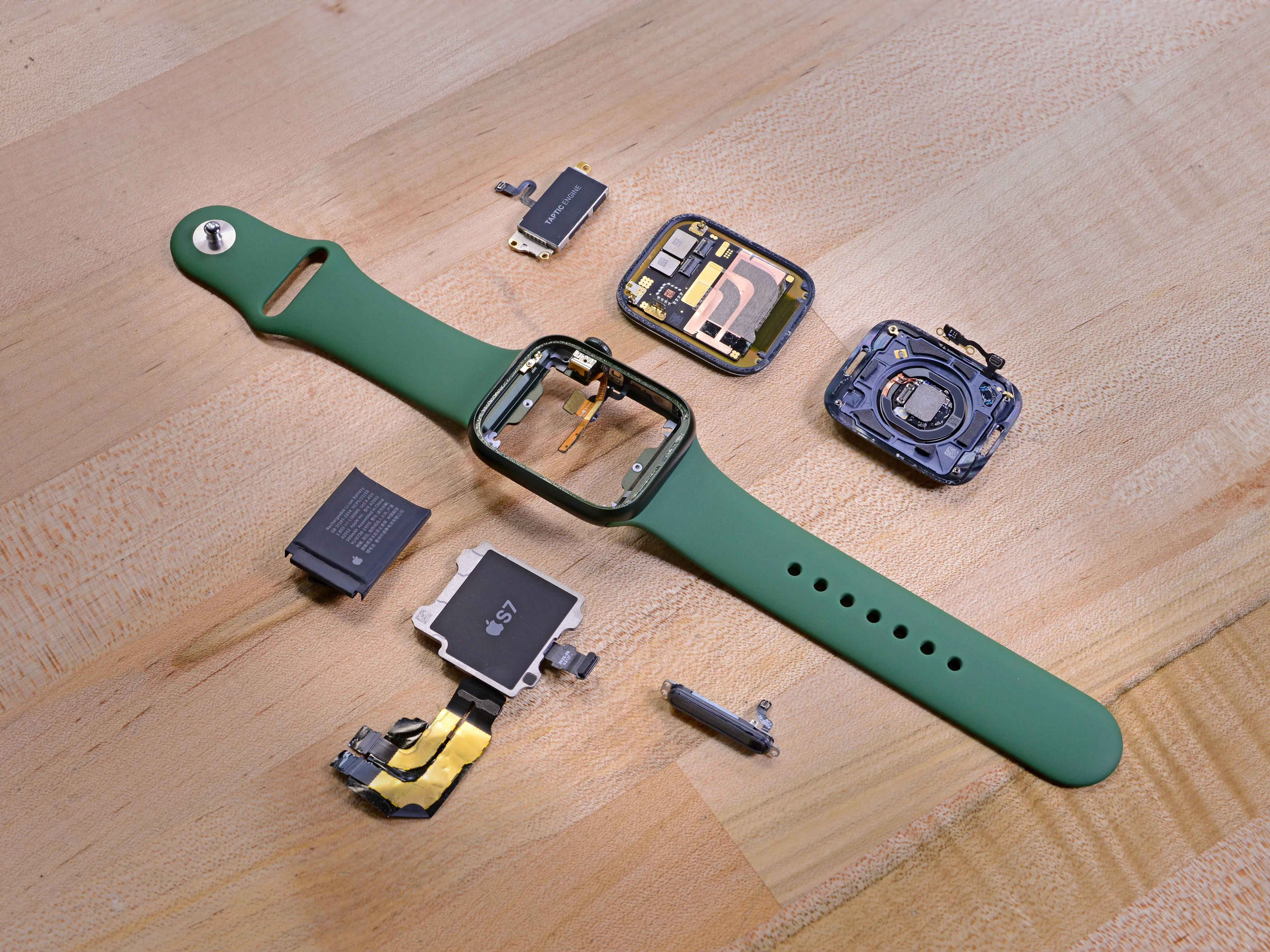 Разборка Apple Watch Series 7