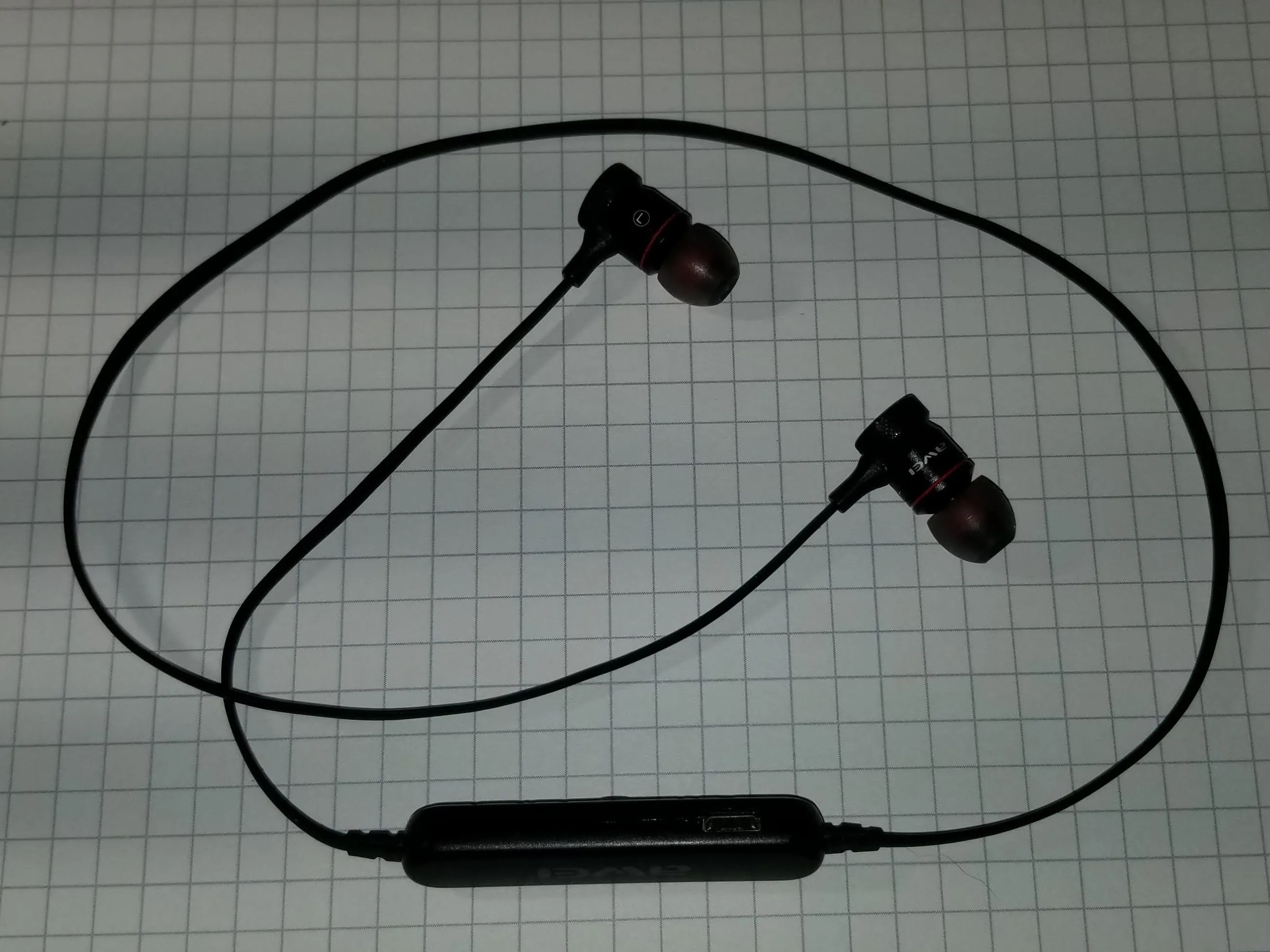 Разборка наушников и приемника AWEI BT Earbuds & Receiver, разборка наушников: шаг 1, изображение 2 из 2