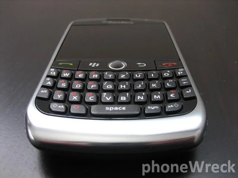 BlackBerry Curve 8900 Teardown: шаг 2, изображение 1 из 2