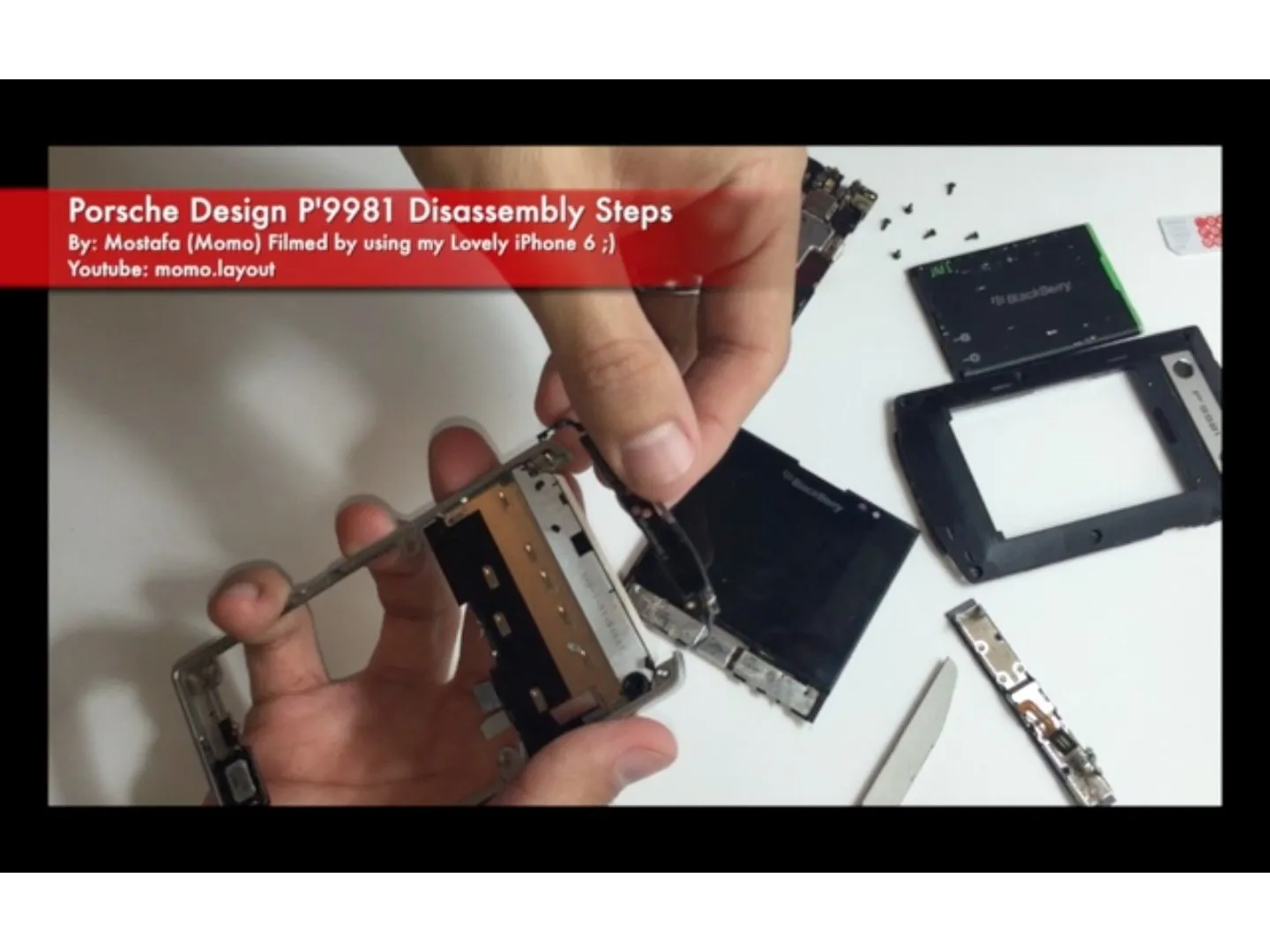 BlackBerry porsche design P'9981 Teardown: step 12, image 2 of 3