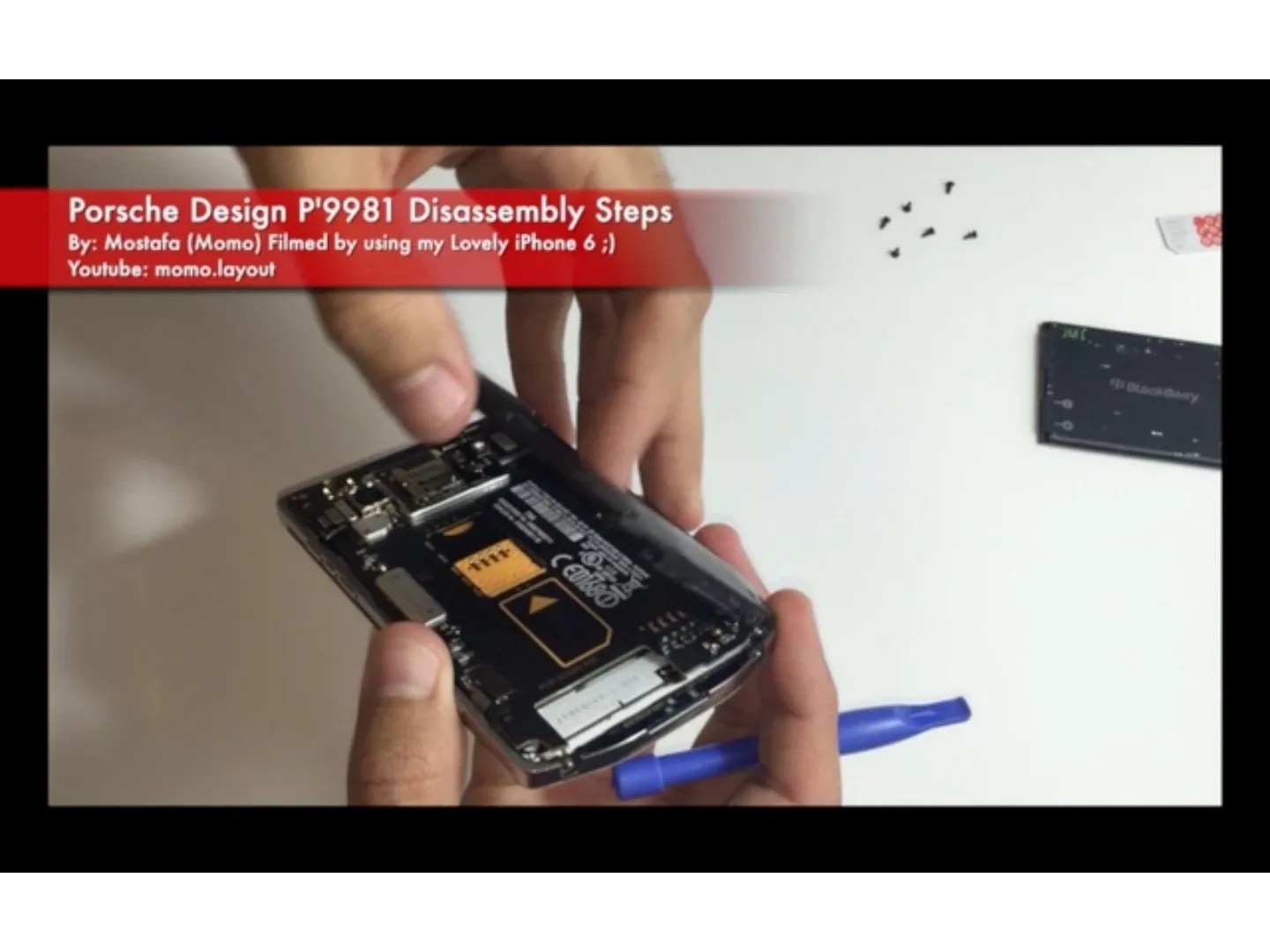 BlackBerry porsche design P'9981 Teardown: step 3, image 2 of 3