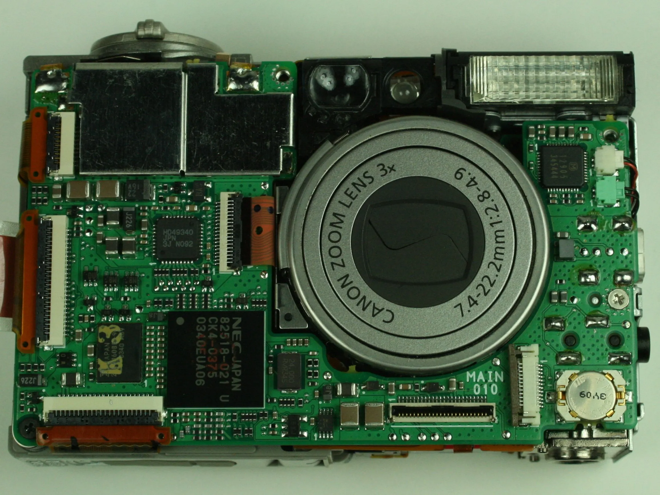 Canon PowerShot S400 Teardown: шаг 15, изображение 1 из 2