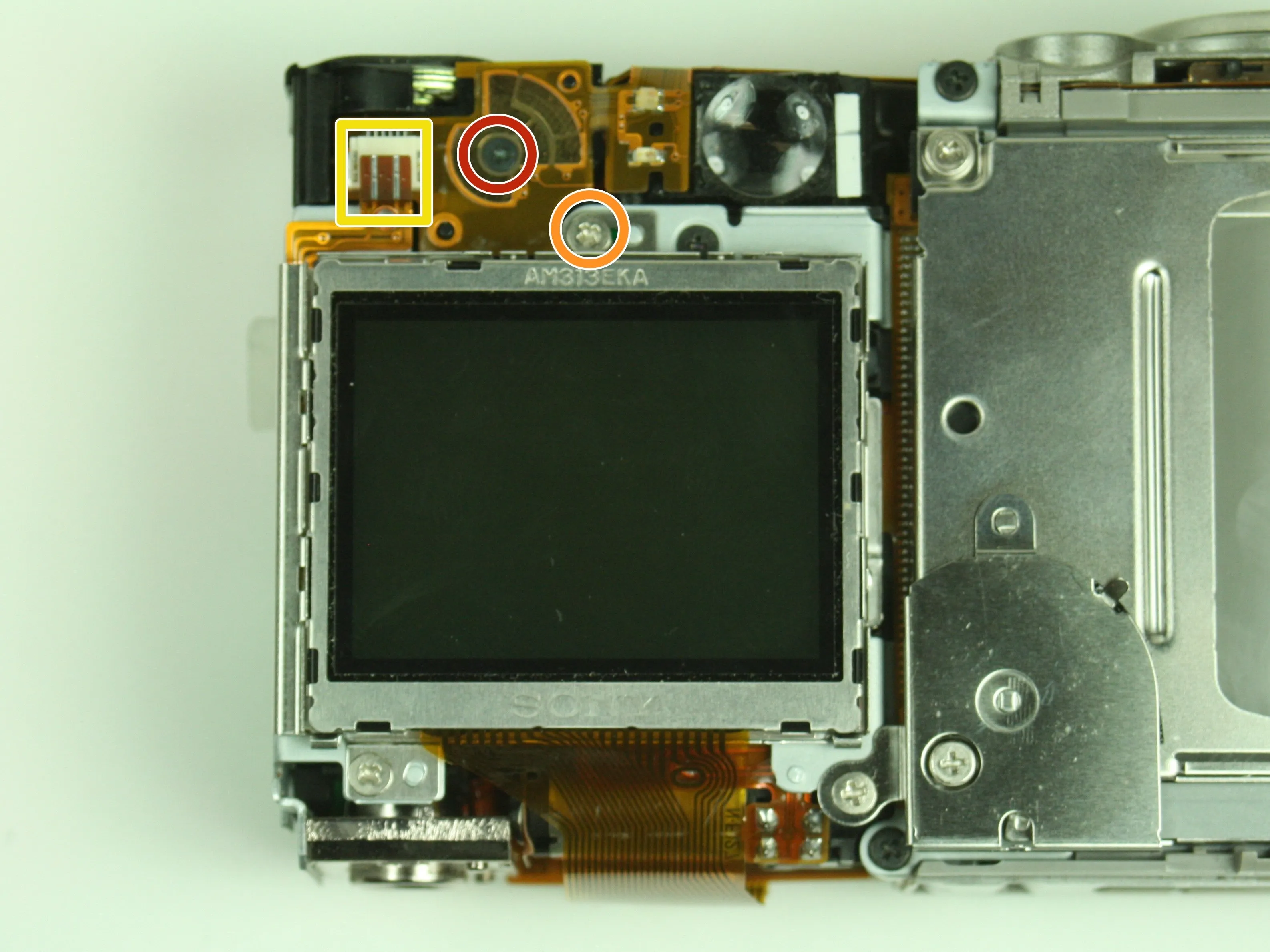 Canon PowerShot S400 Teardown: шаг 7, изображение 1 из 2