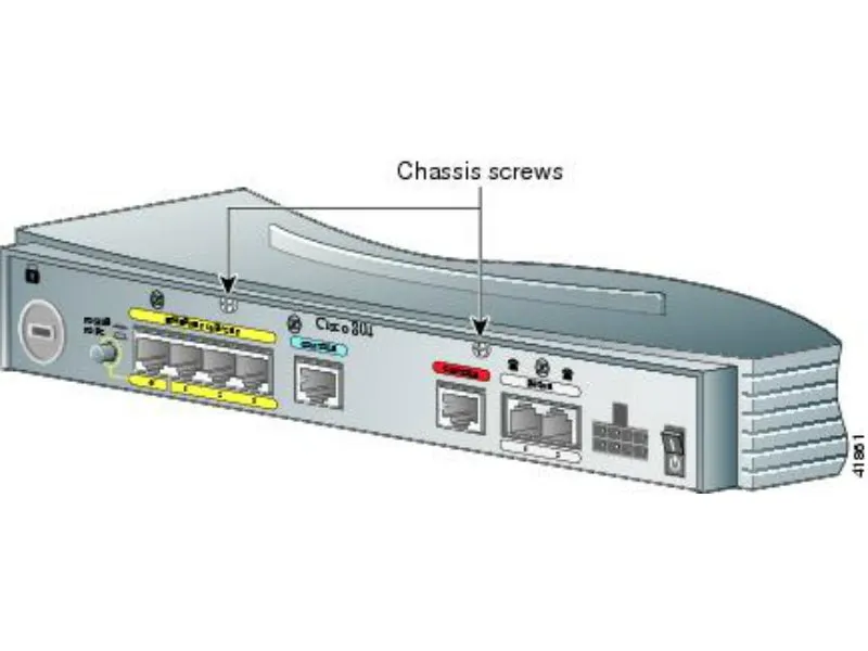 Cisco 878 Integrated Services Router Teardown, Выкрутите два винта на задней стороне: шаг 1, изображение 1 из 3