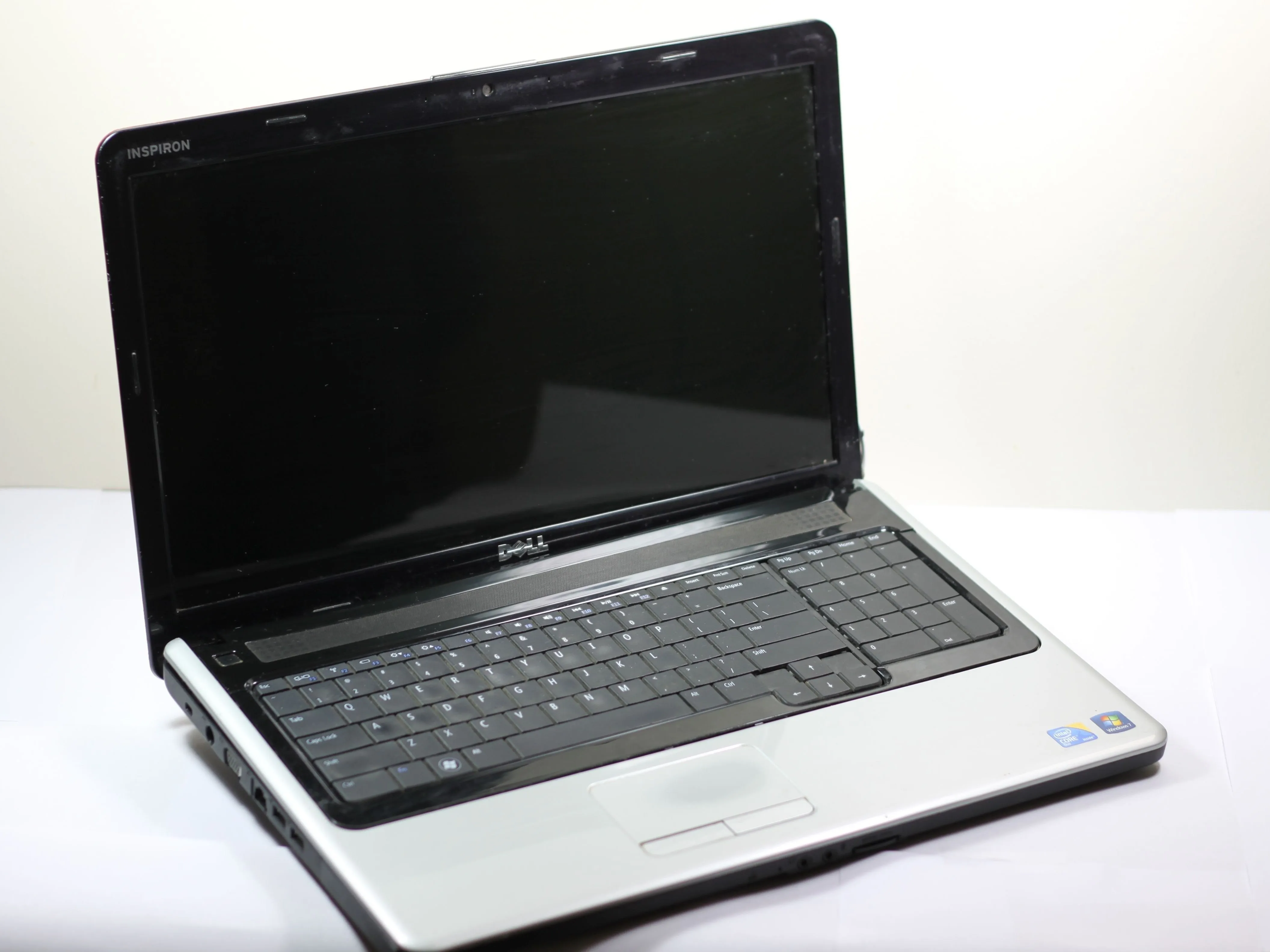 Разборка Dell Inspiron 1750