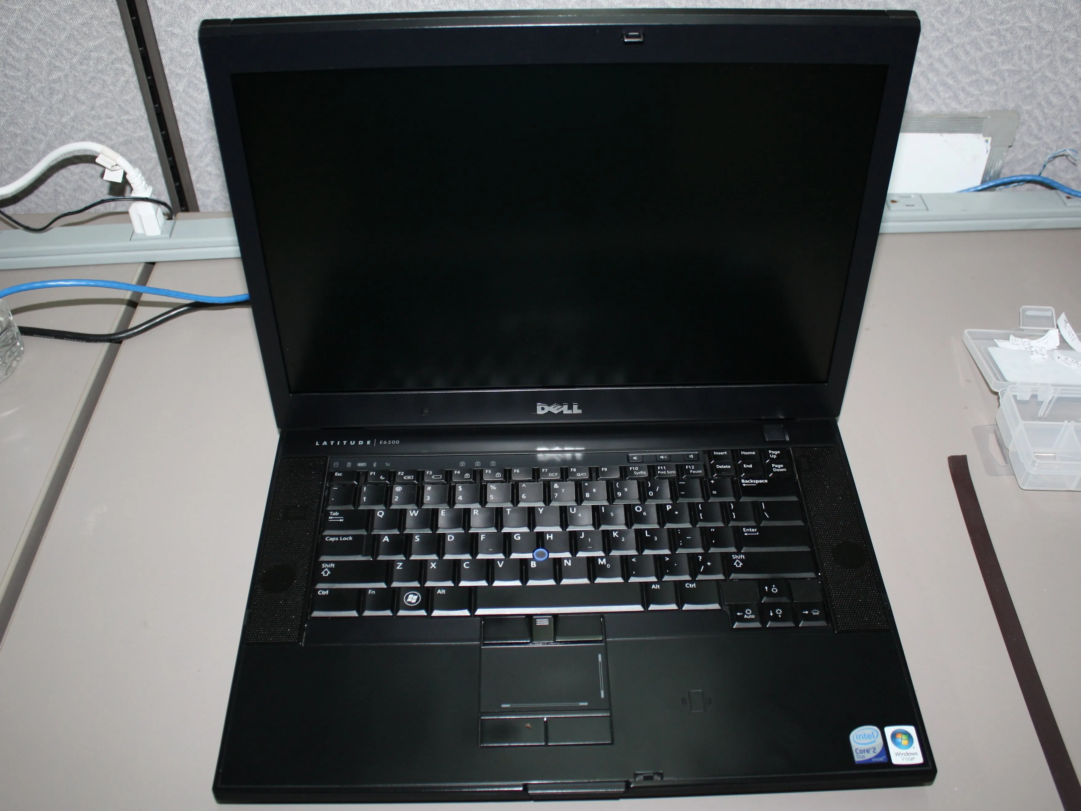 Dell Latitude E6500 Teardown, Dell Latitude E6500 Teardown: шаг 1, изображение 1 из 2