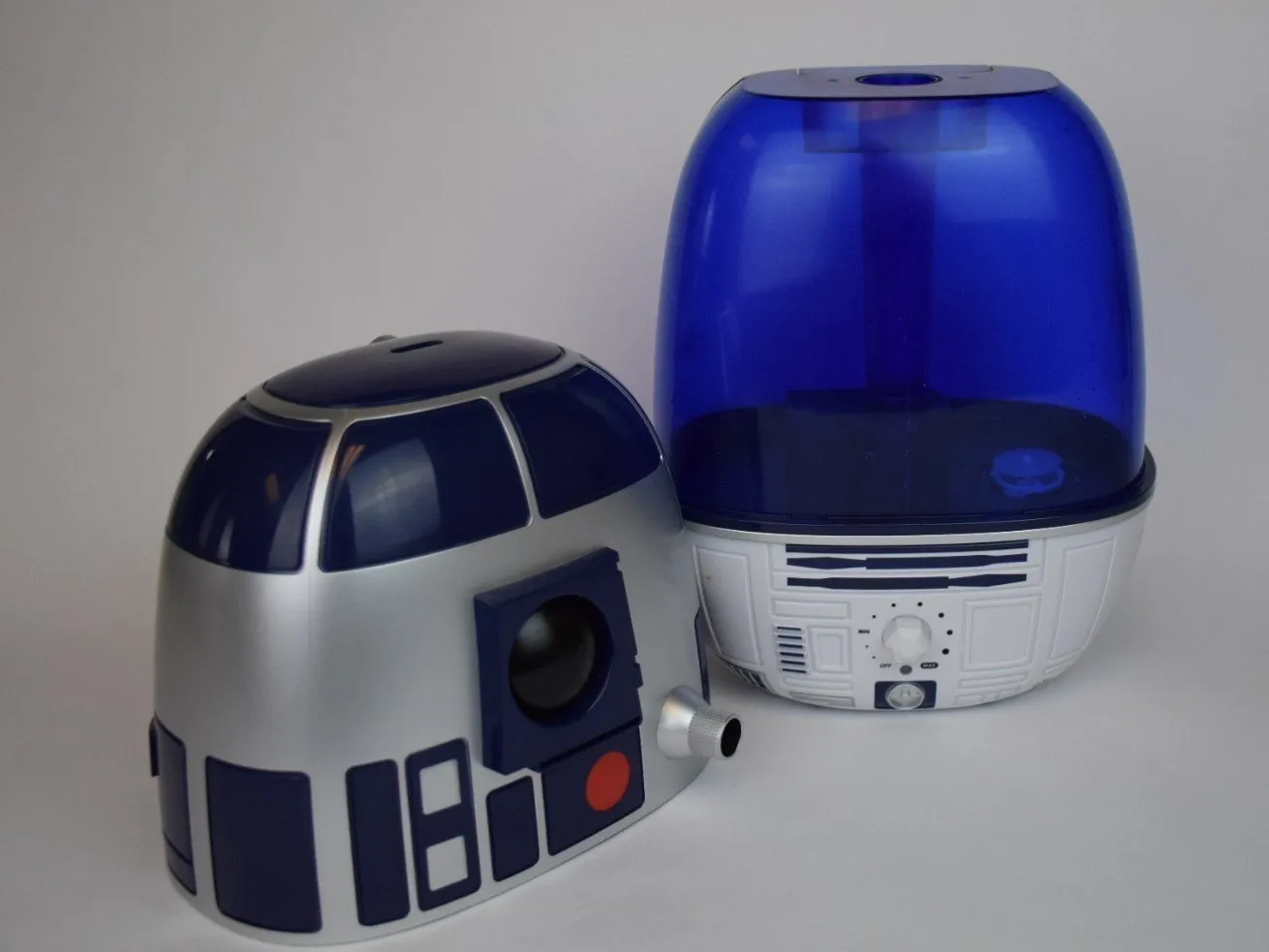 EMSON Звездные войны R2-D2 ультразвуковой прохладный туман увлажнитель (один галлон) Teardown, EMSON Звездные войны R2-D2 ультразвуковой прохладный туман увлажнитель (один галлон) Teardown: шаг 1, изображение 2 из 2