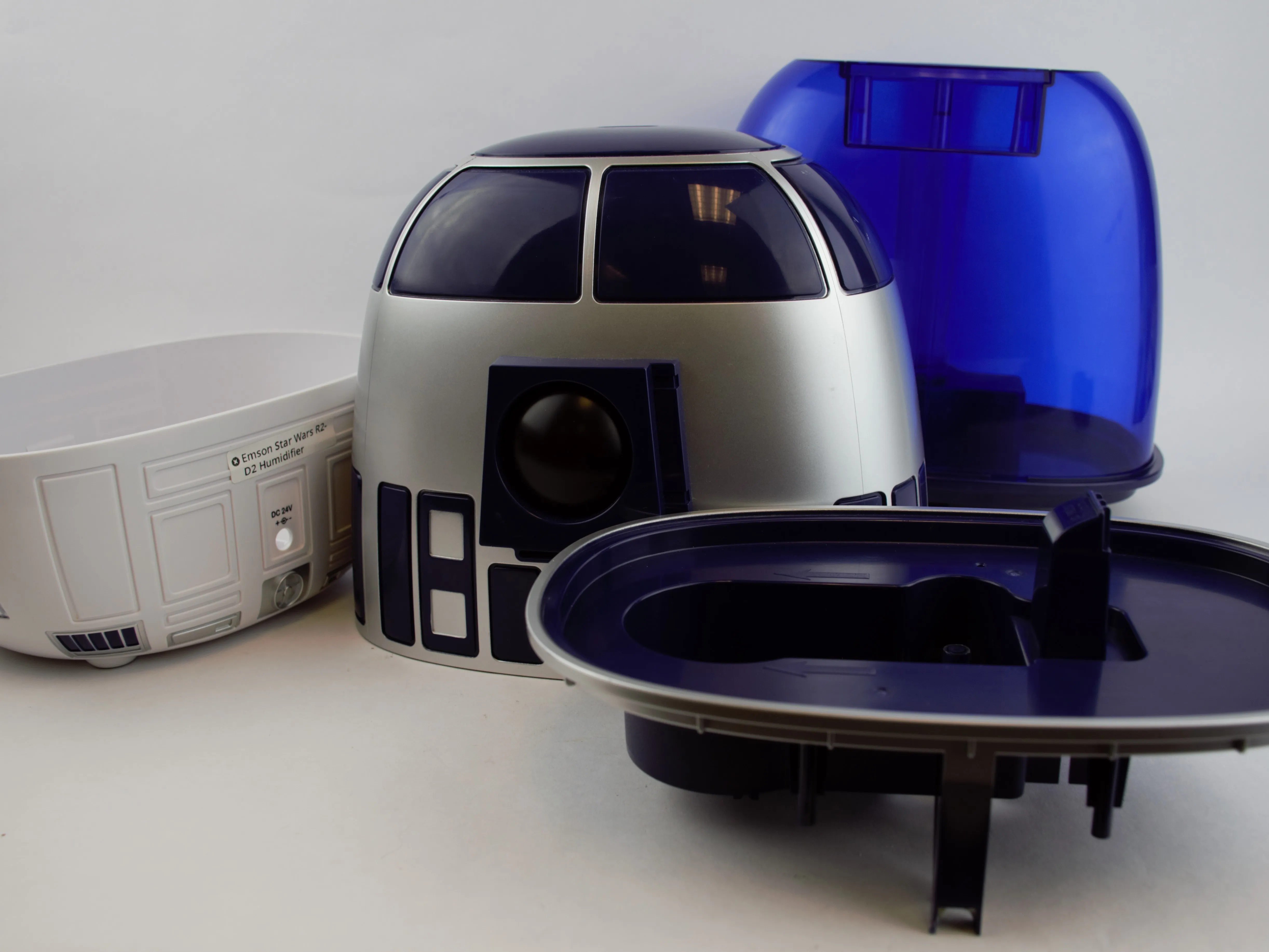 EMSON Star Wars R2-D2 Ultrasonic Cool Mist Humidifier (One Gallon) Разборка: шаг 5, изображение 1 из 3