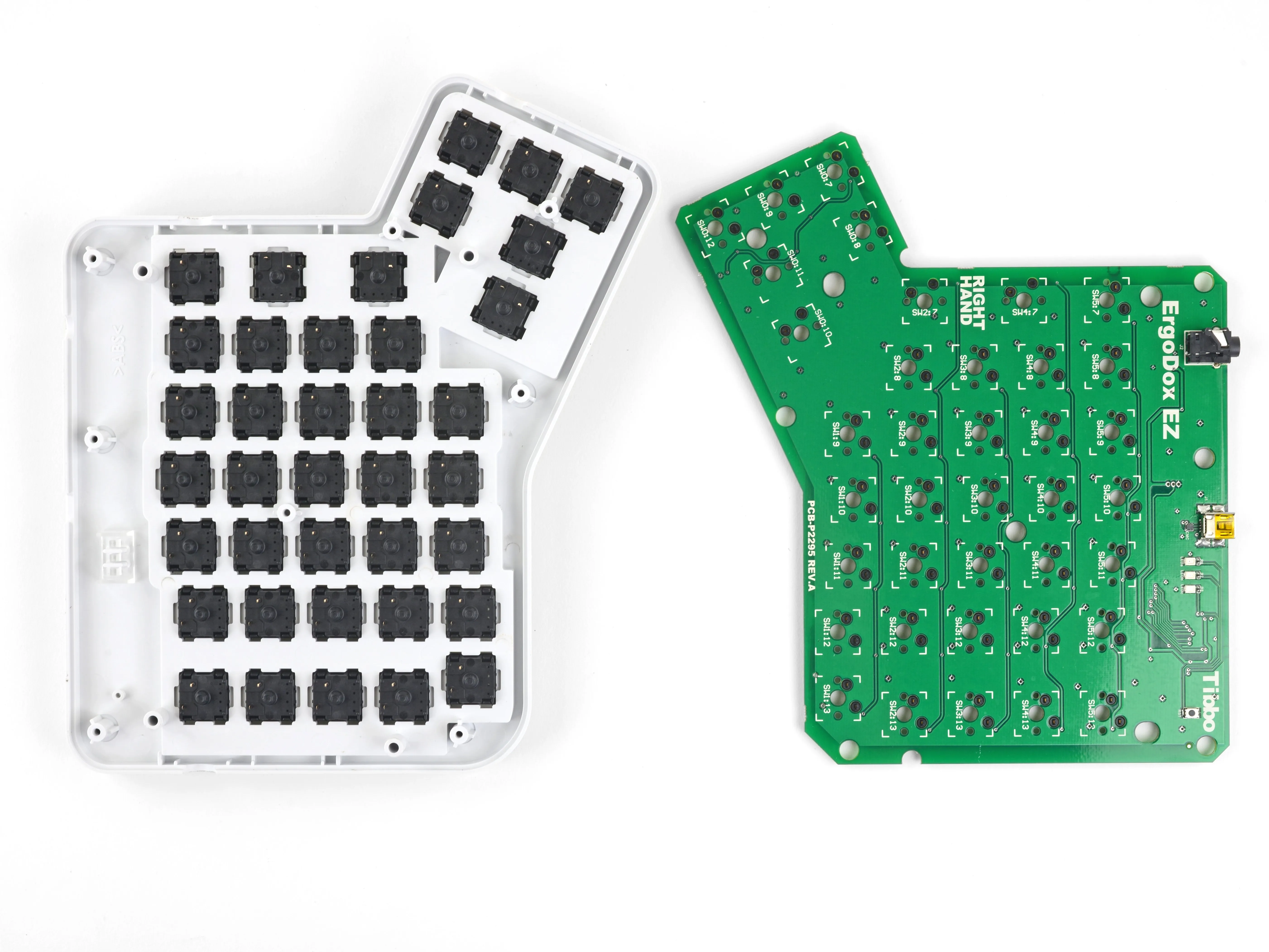 Оценка ремонтопригодности клавиатуры ErgoDox EZ: шаг 4, изображение 2 из 3