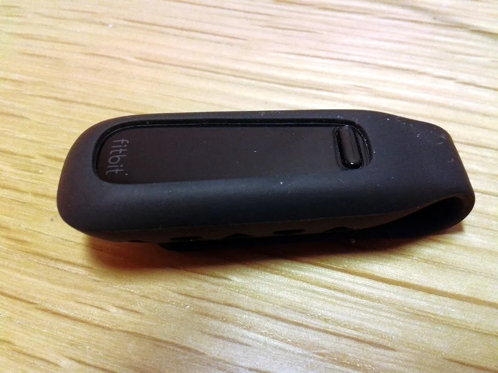 Разборка Fitbit One