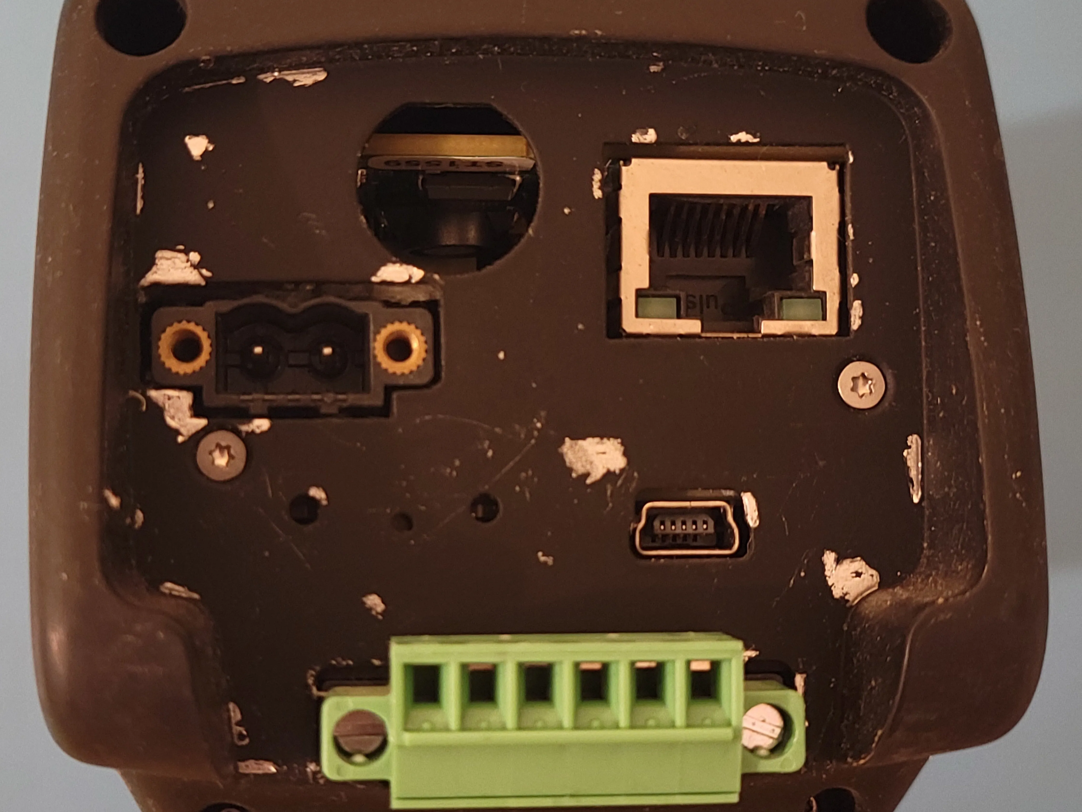 Flir A600 Teardown: шаг 2, изображение 2 из 3