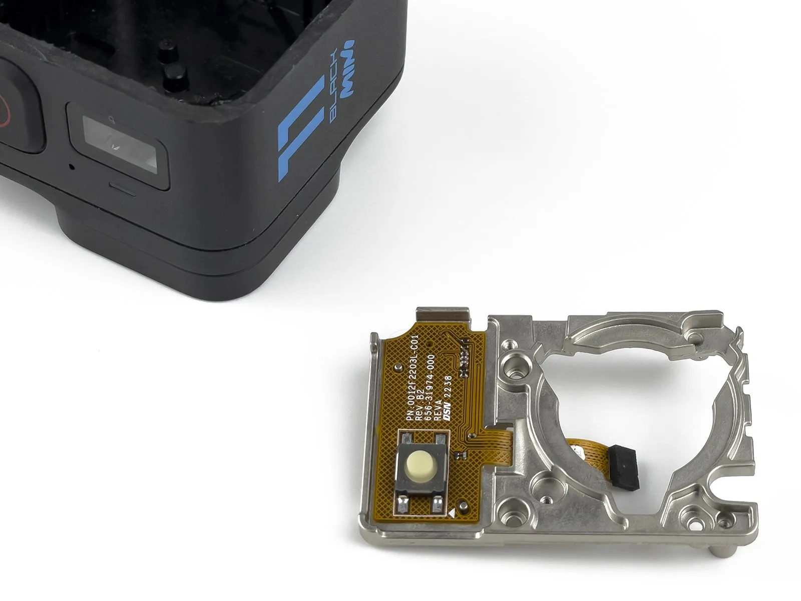 GoPro HERO11 Black Mini Teardown, Еще один микрофон: шаг 16, изображение 2 из 3