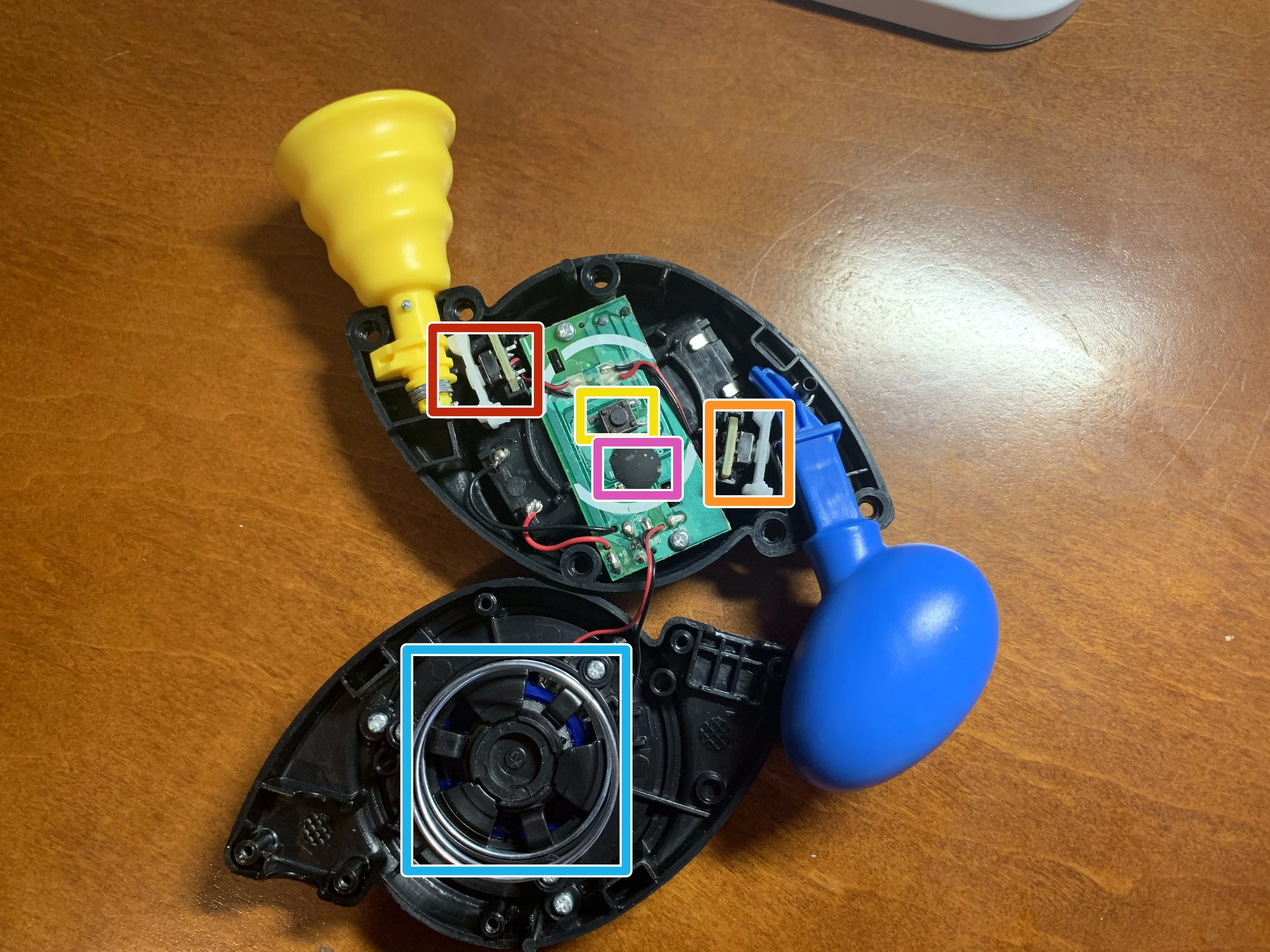 Hasbro Bop-It Micro Series Teardown, Taking a Look at Bop It's Parts: step 5, image 1 of 1