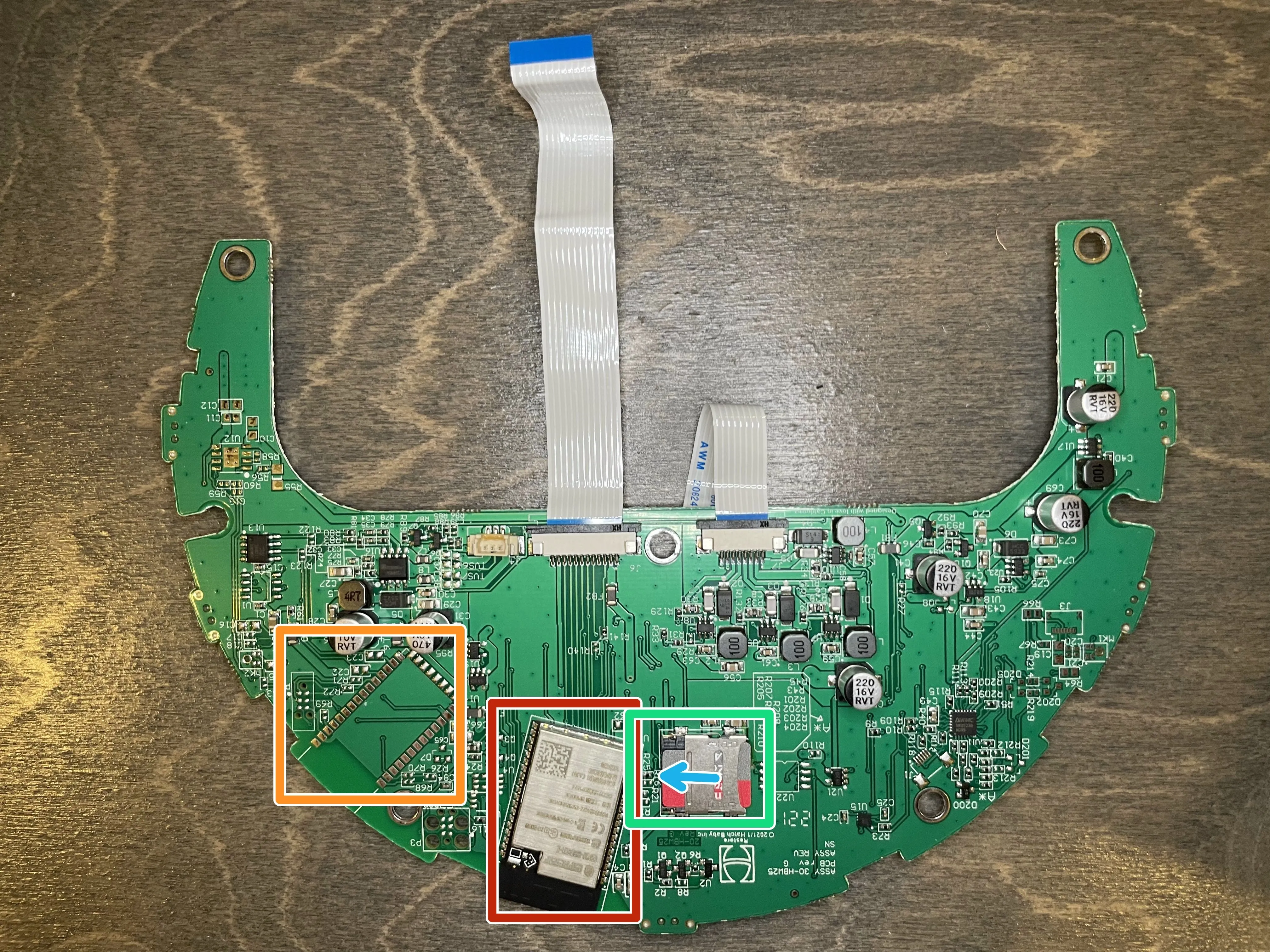 Hatch Restore Teardown, материнская плата: шаг 14, изображение 1 из 2