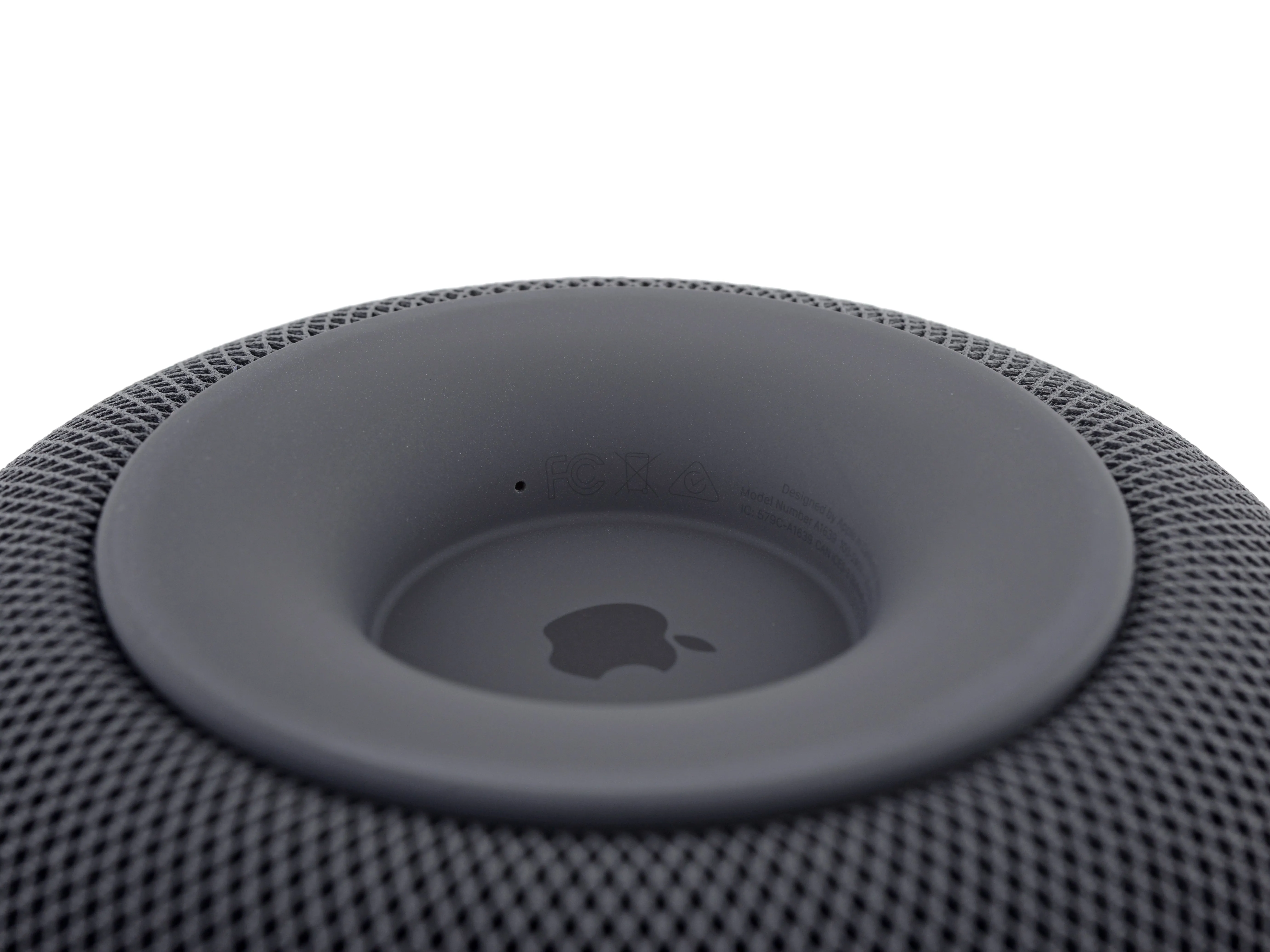 Разборка HomePod: шаг 3, изображение 1 из 3