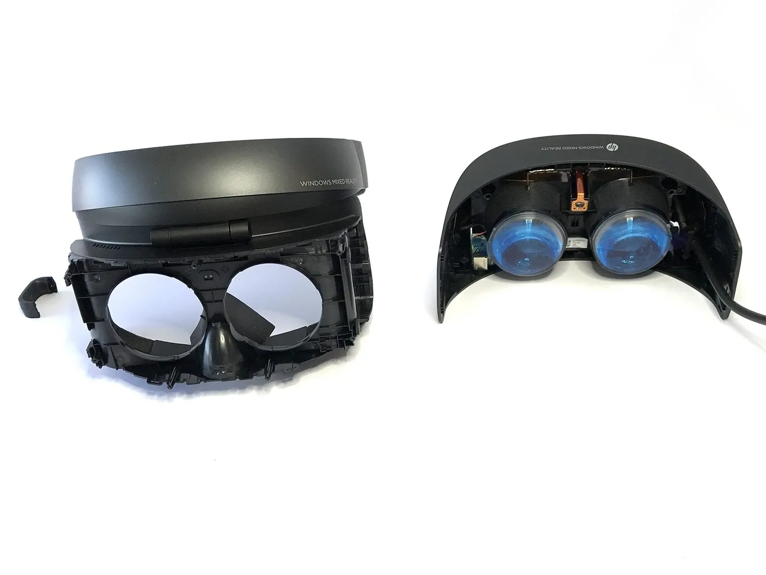 HP Windows Mixed Reality Headset Developer Edition Teardown, Снимите головной ремешок, пластиковый корпус и зажим для кабеля: шаг 4, изображение 2 из 2