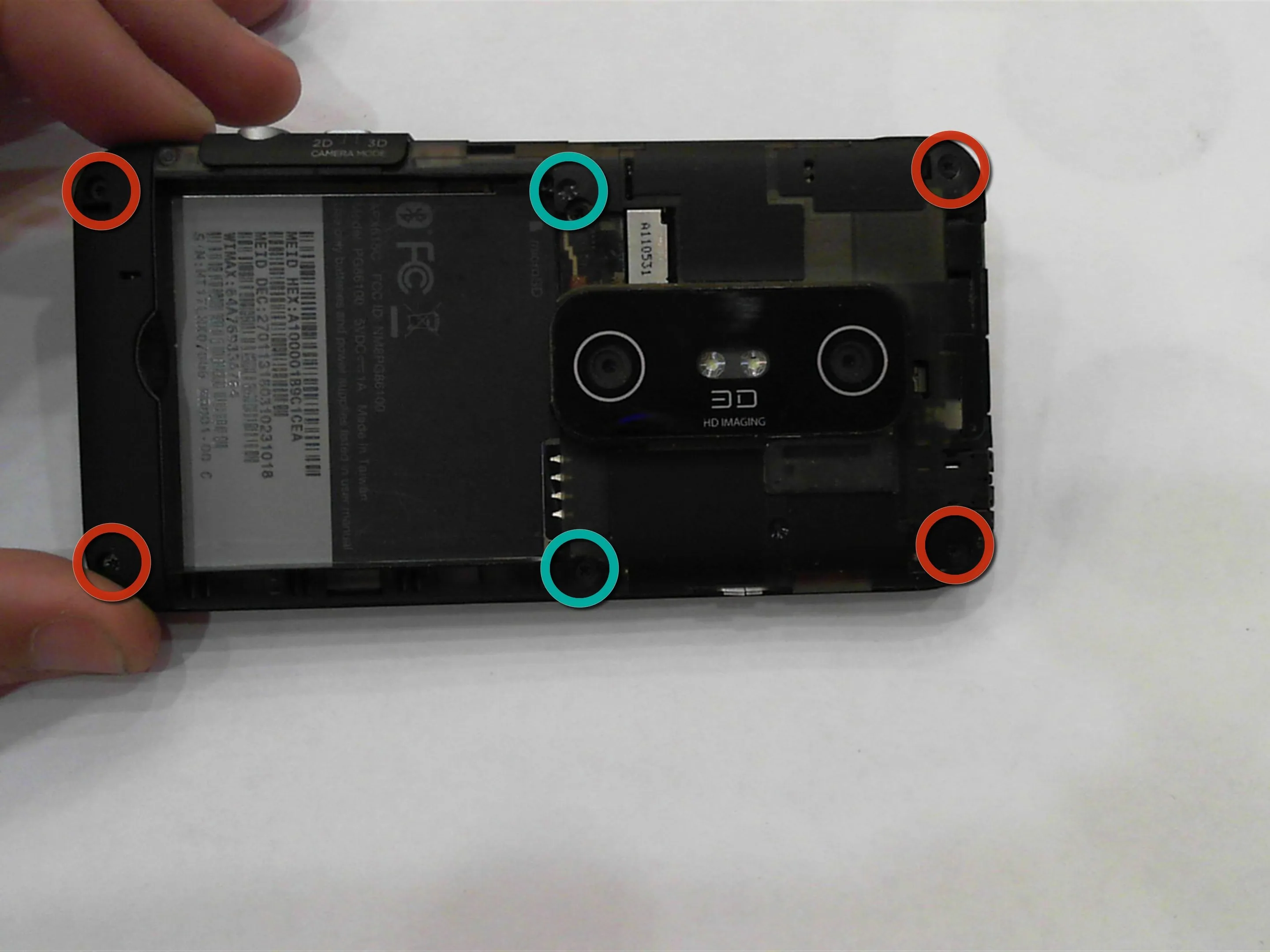 Разборка HTC Evo 3D: шаг 2, изображение 1 из 1