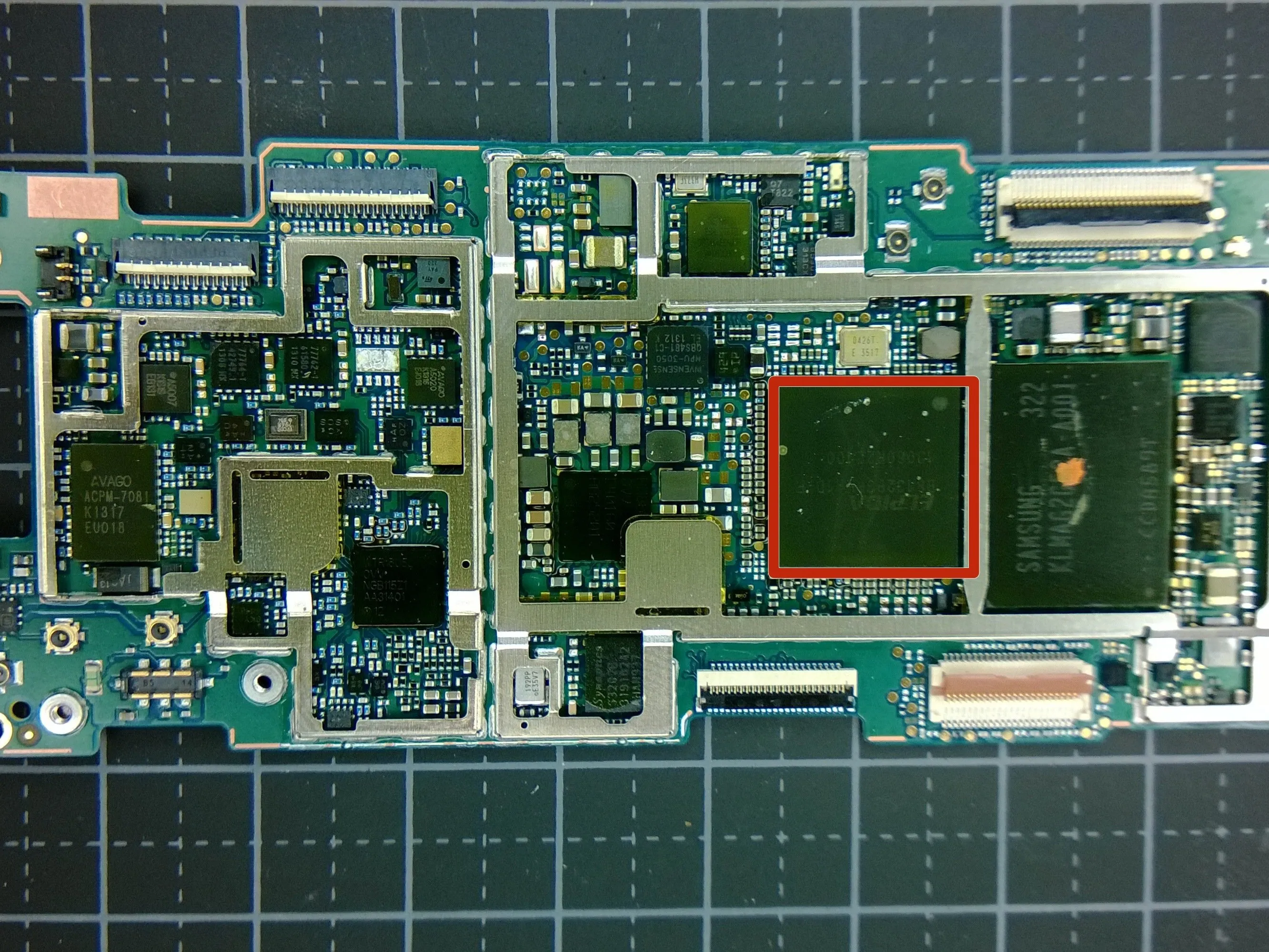 HTC One Mini Teardown: шаг 2, изображение 1 из 1