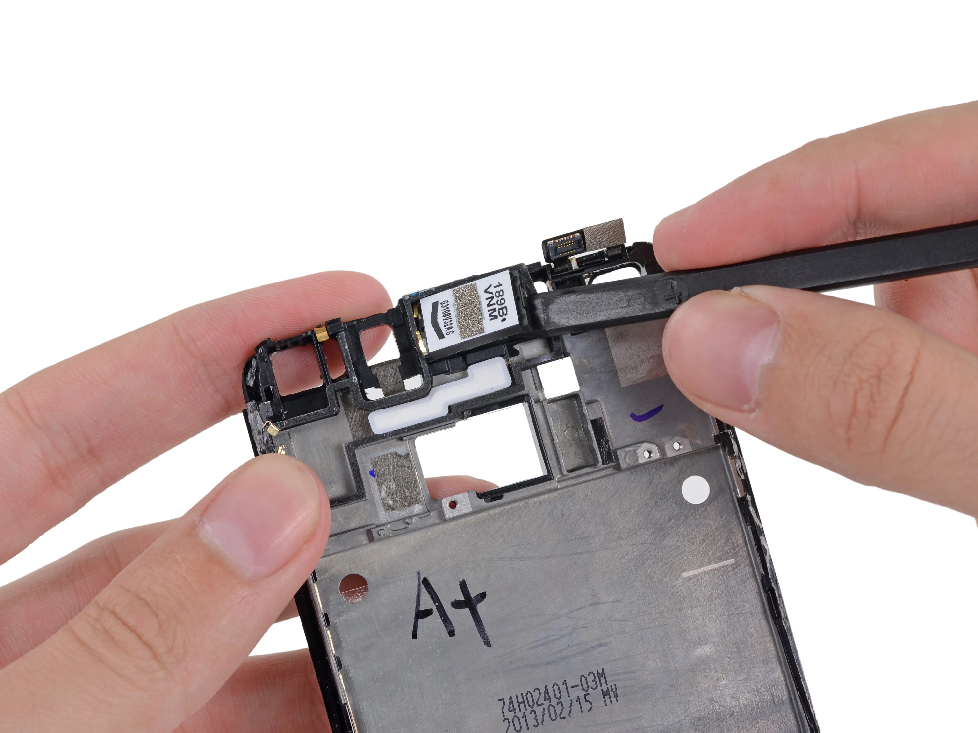 HTC One Teardown: шаг 17, изображение 2 из 3