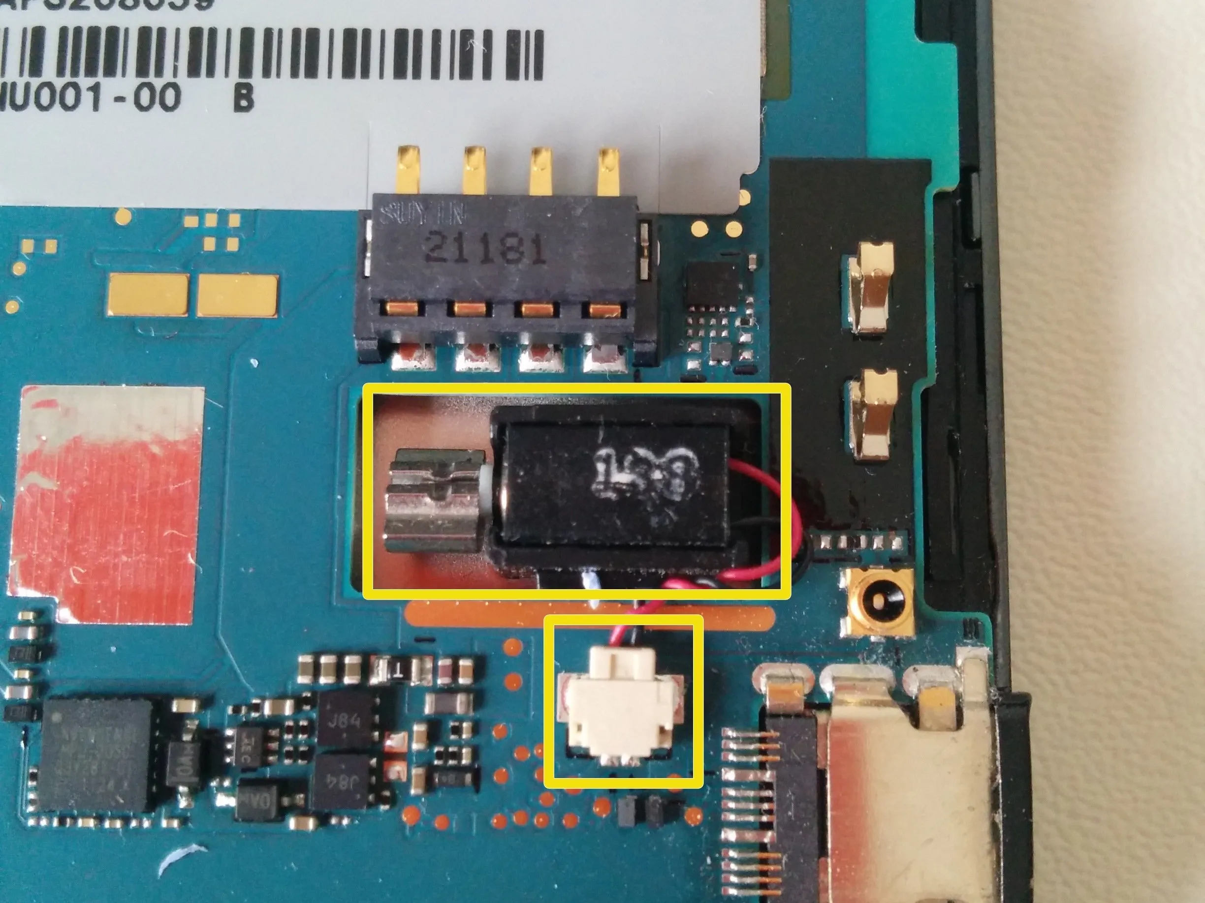 HTC Rezound Teardown: шаг 5, изображение 3 из 3