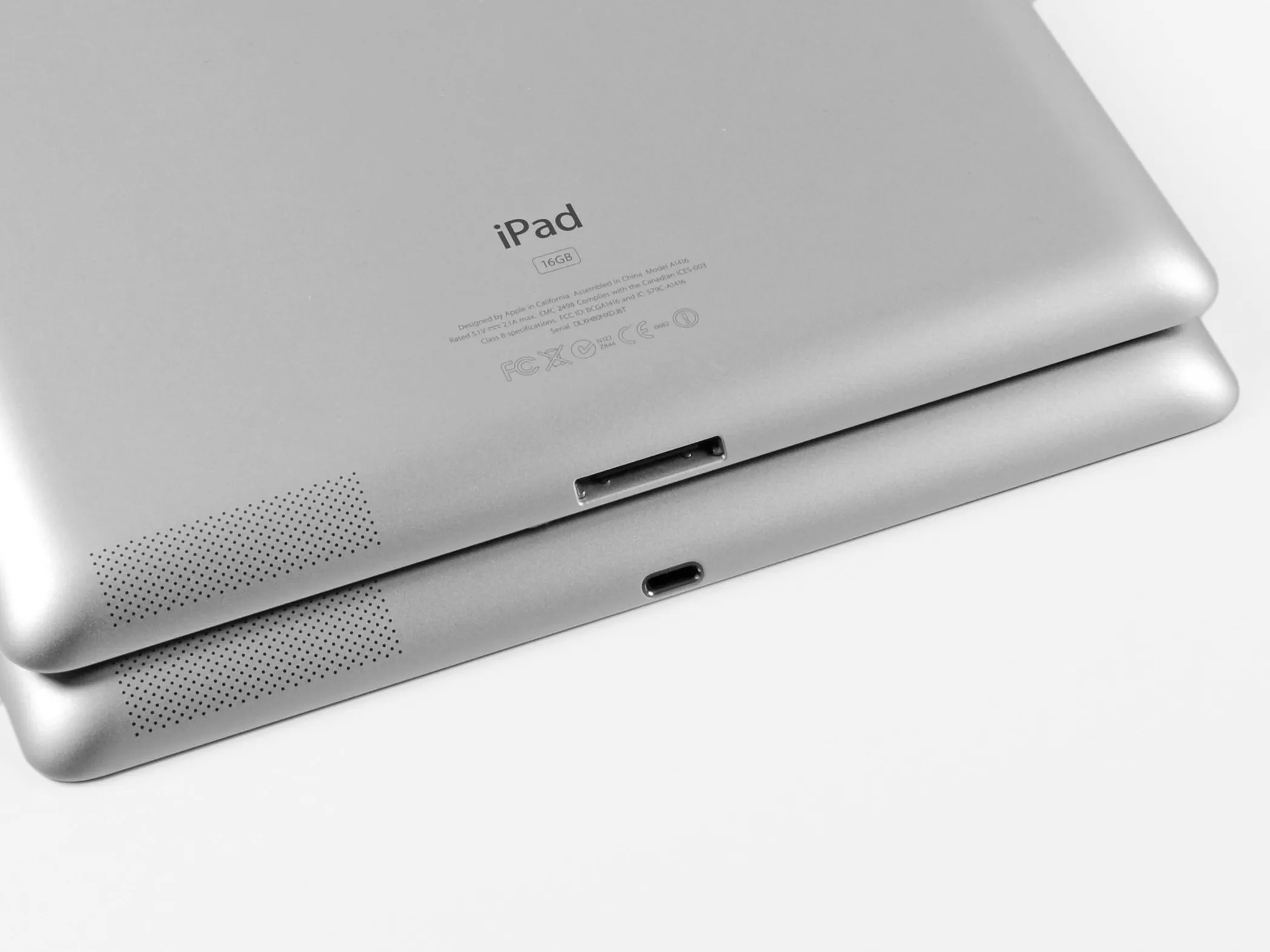 Разбор iPad 4 Wi-Fi: шаг 2, изображение 1 из 2