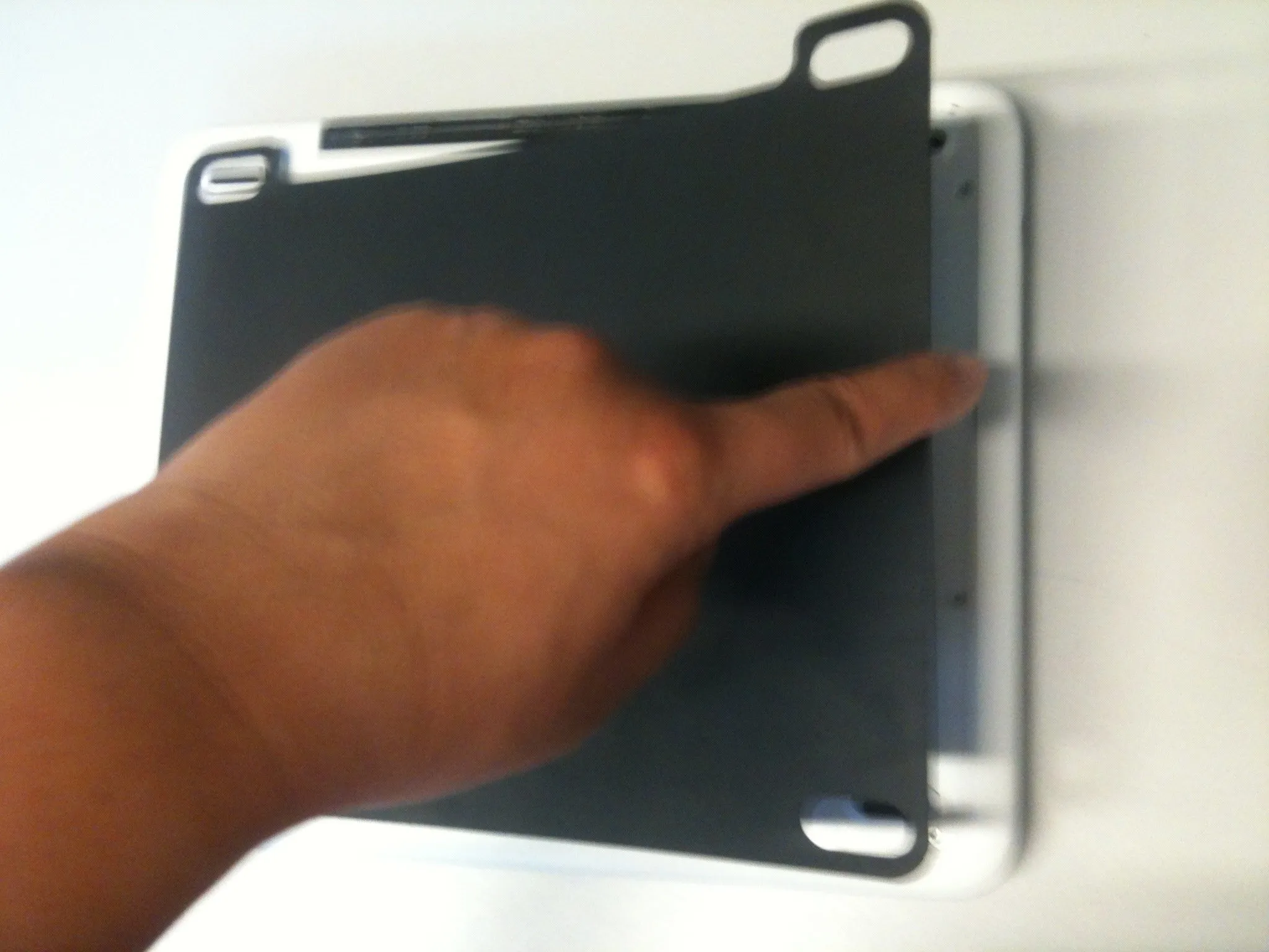 Чехол для iPad ClamCase: шаг 3, изображение 1 из 2