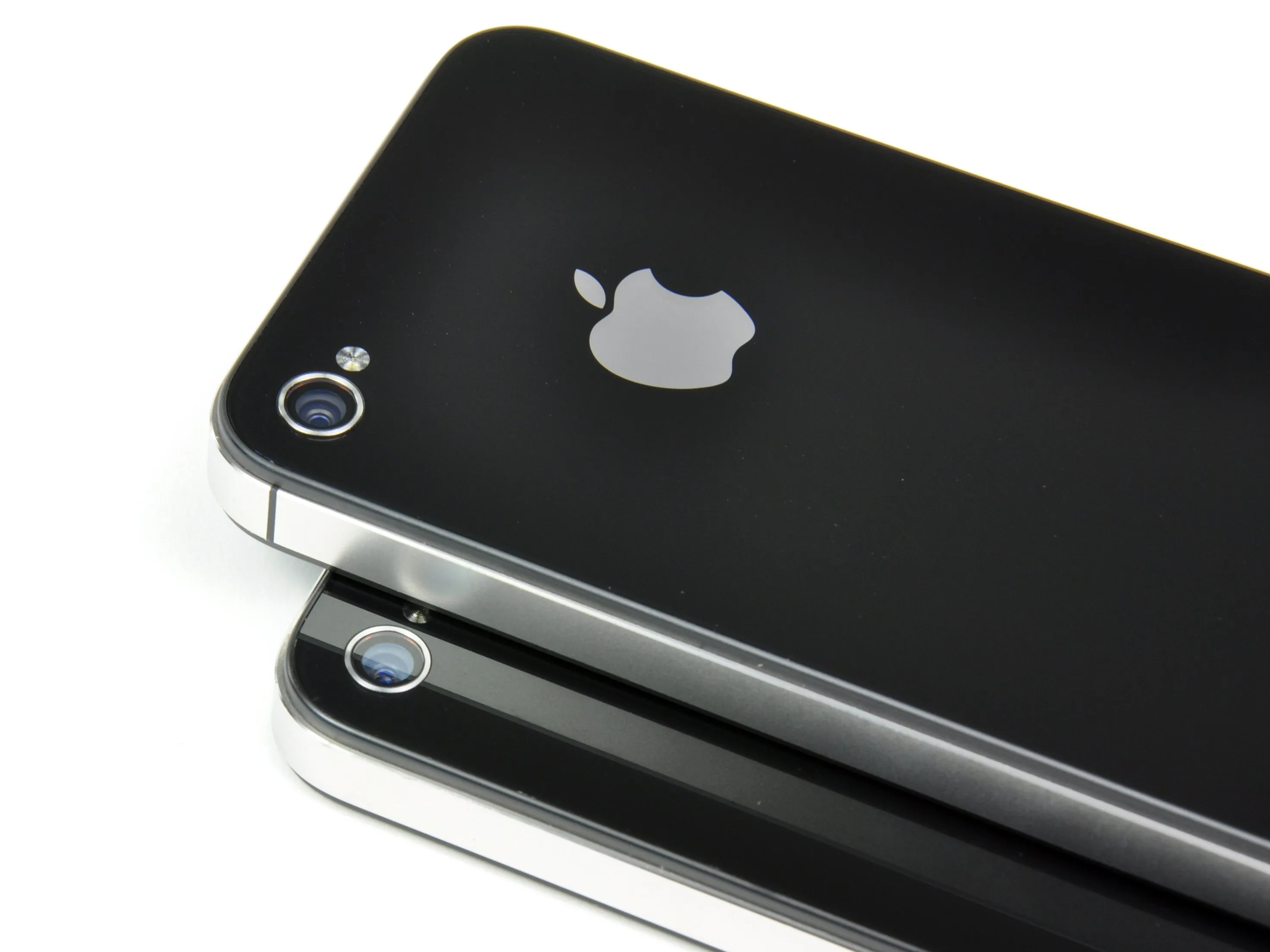 Разборка iPhone 4 Verizon: шаг 2, изображение 1 из 2