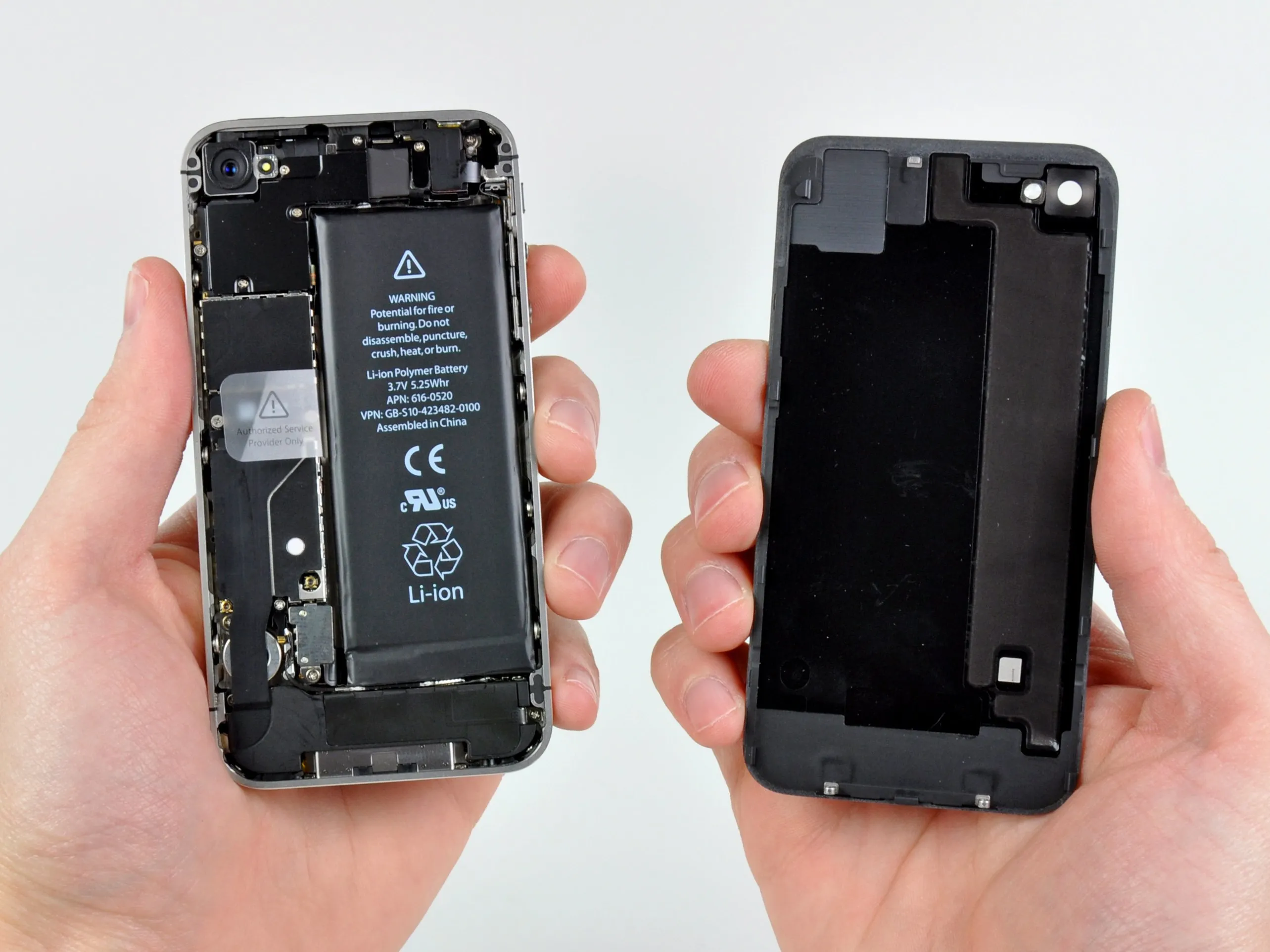 iPhone 4 Verizon Teardown: шаг 5, изображение 3 из 3