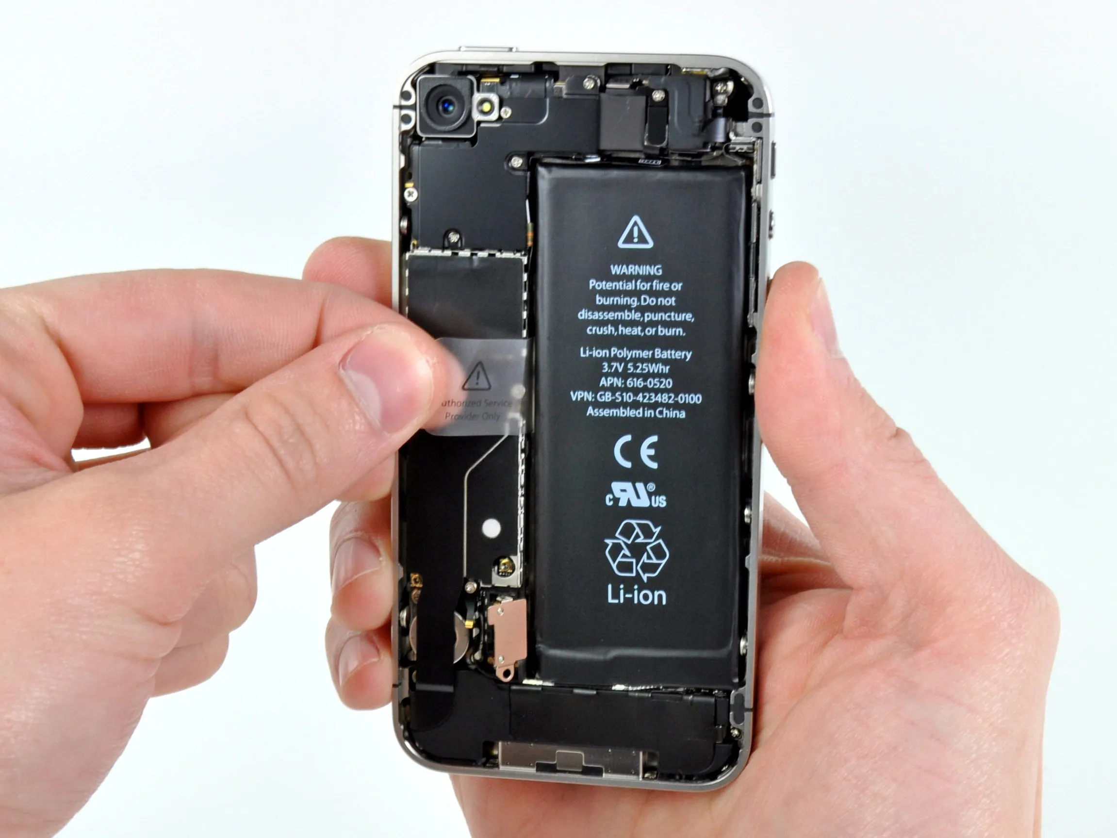 iPhone 4 Verizon Teardown: шаг 8, изображение 2 из 3