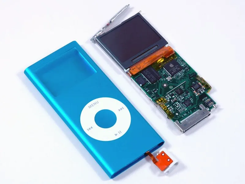 Разбор iPod Nano 2-го поколения: шаг 20, изображение 1 из 1