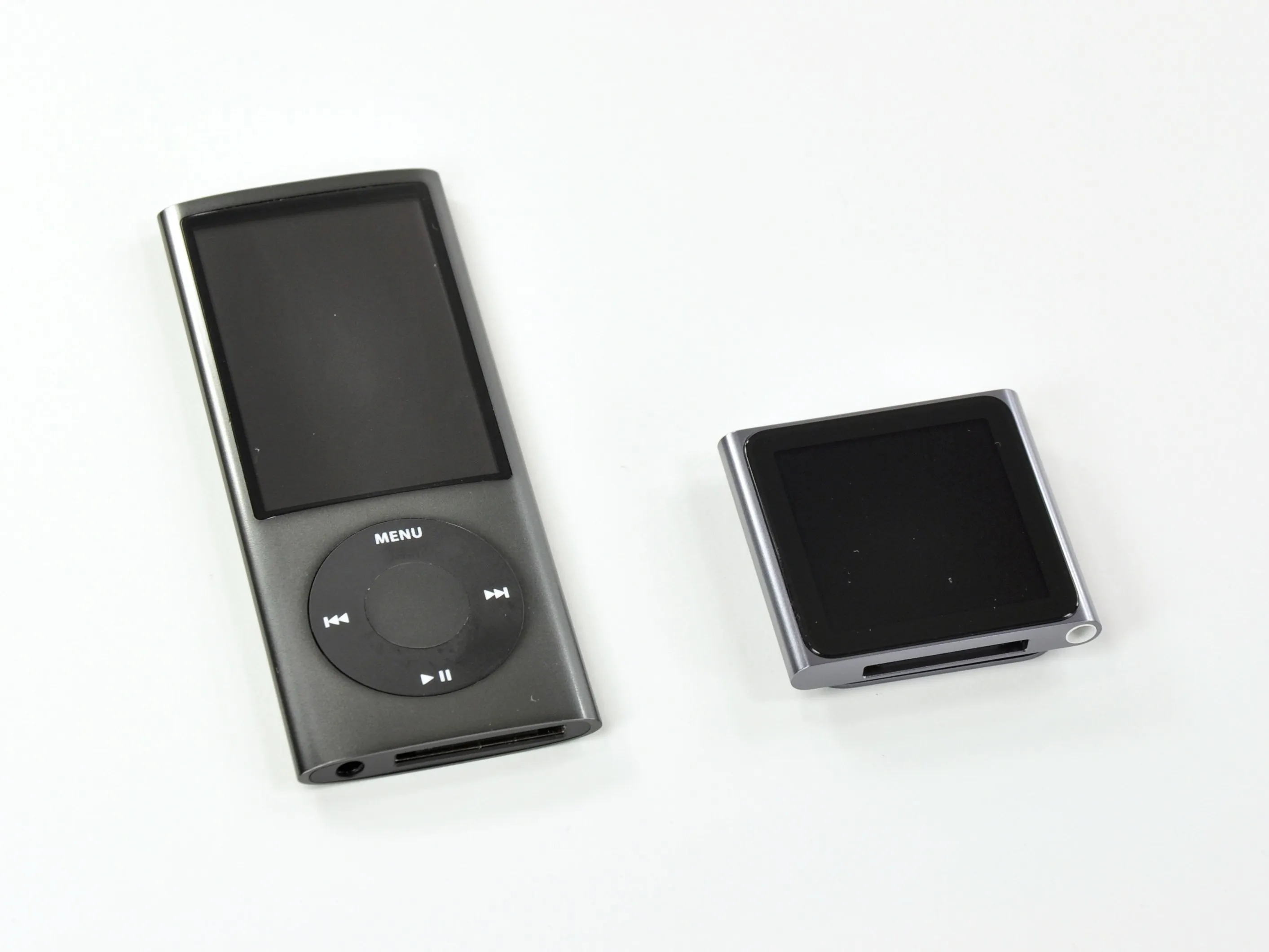 Разбор iPod Nano 6-го поколения: шаг 2, изображение 1 из 3