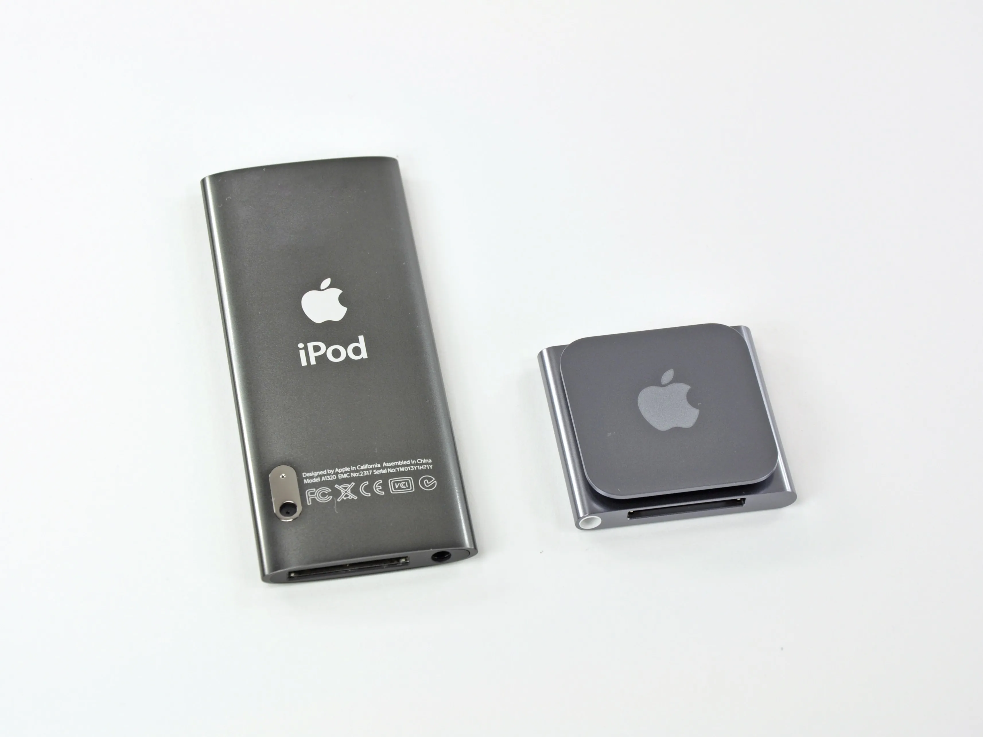 Разбор iPod Nano 6-го поколения: шаг 2, изображение 2 из 3