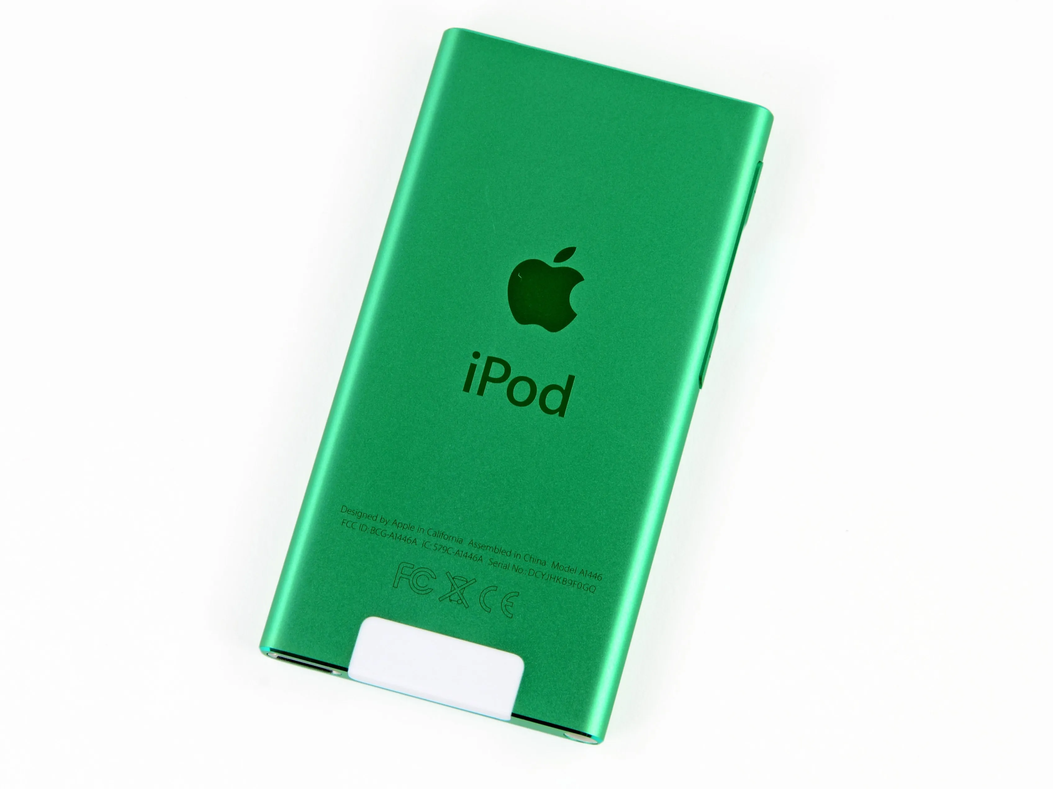 Разбор iPod Nano 7-го поколения: шаг 3, изображение 1 из 3