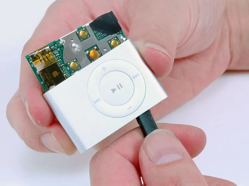 Разбор iPod Shuffle 2-го поколения: шаг 6, изображение 1 из 1