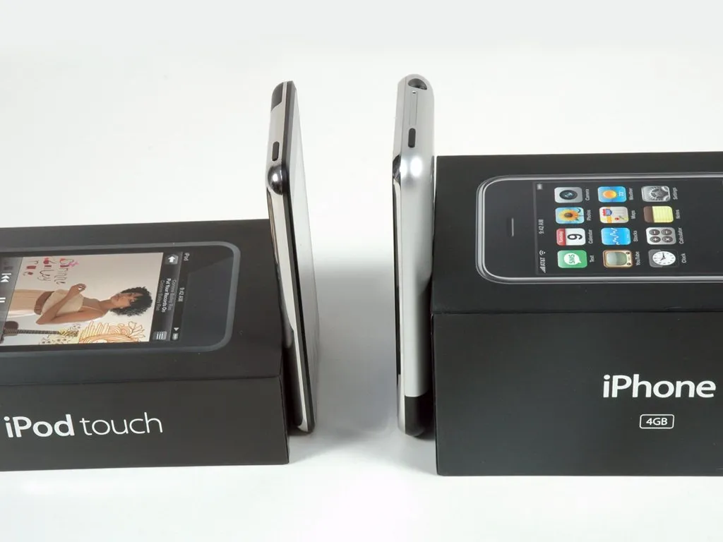 Разбор iPod Touch 1-го поколения: шаг 6, изображение 1 из 1