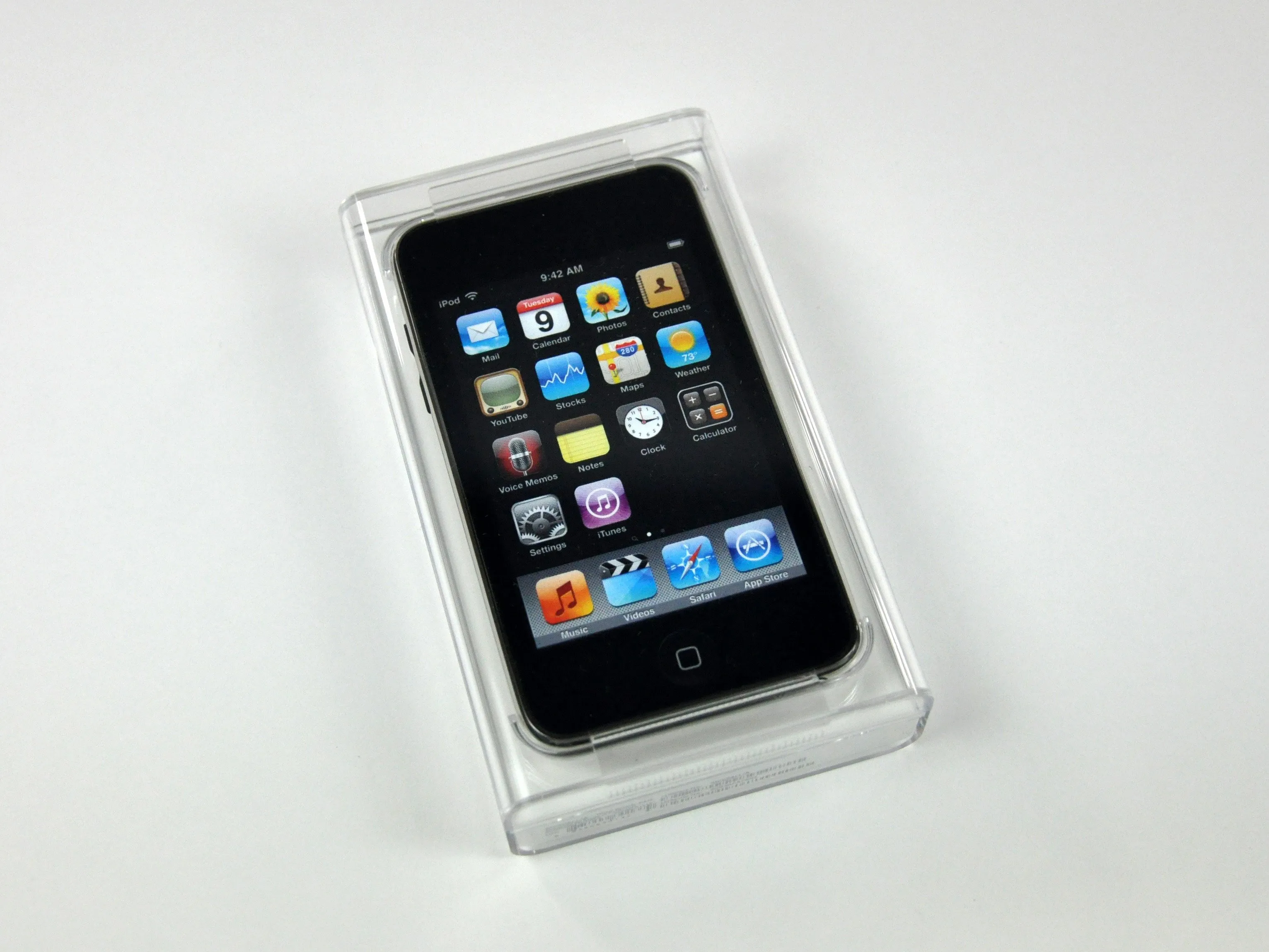 Разбор iPod Touch 3-го поколения, разбор iPod Touch 3-го поколения: шаг 1, изображение 2 из 2