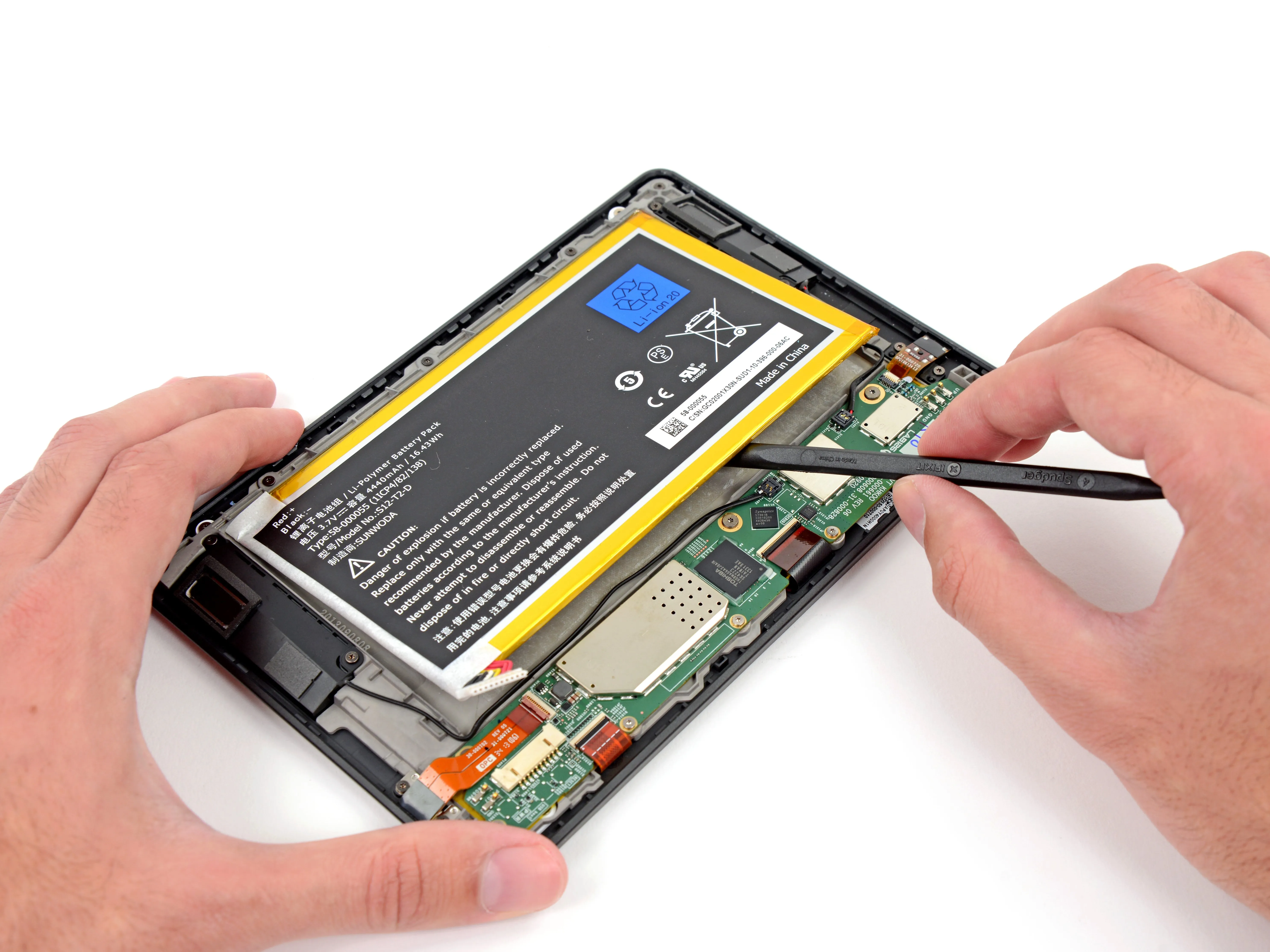 Kindle Fire HD 2013 Teardown: шаг 7, изображение 2 из 3