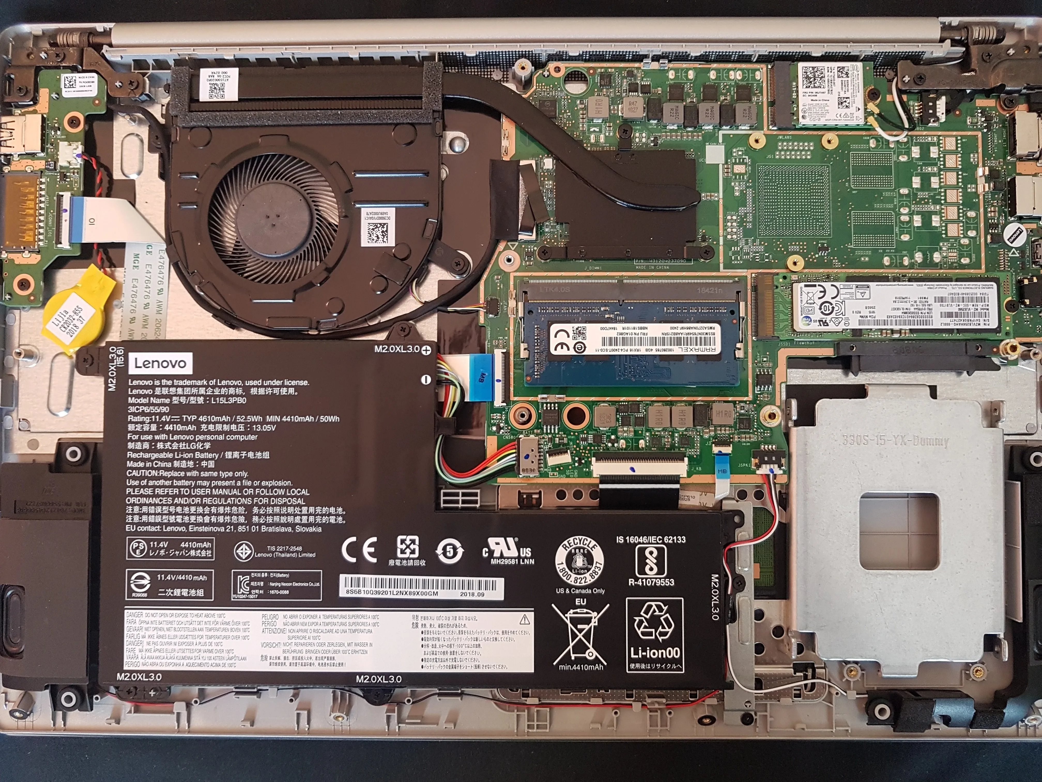 Lenovo IdeaPad 330S Inside