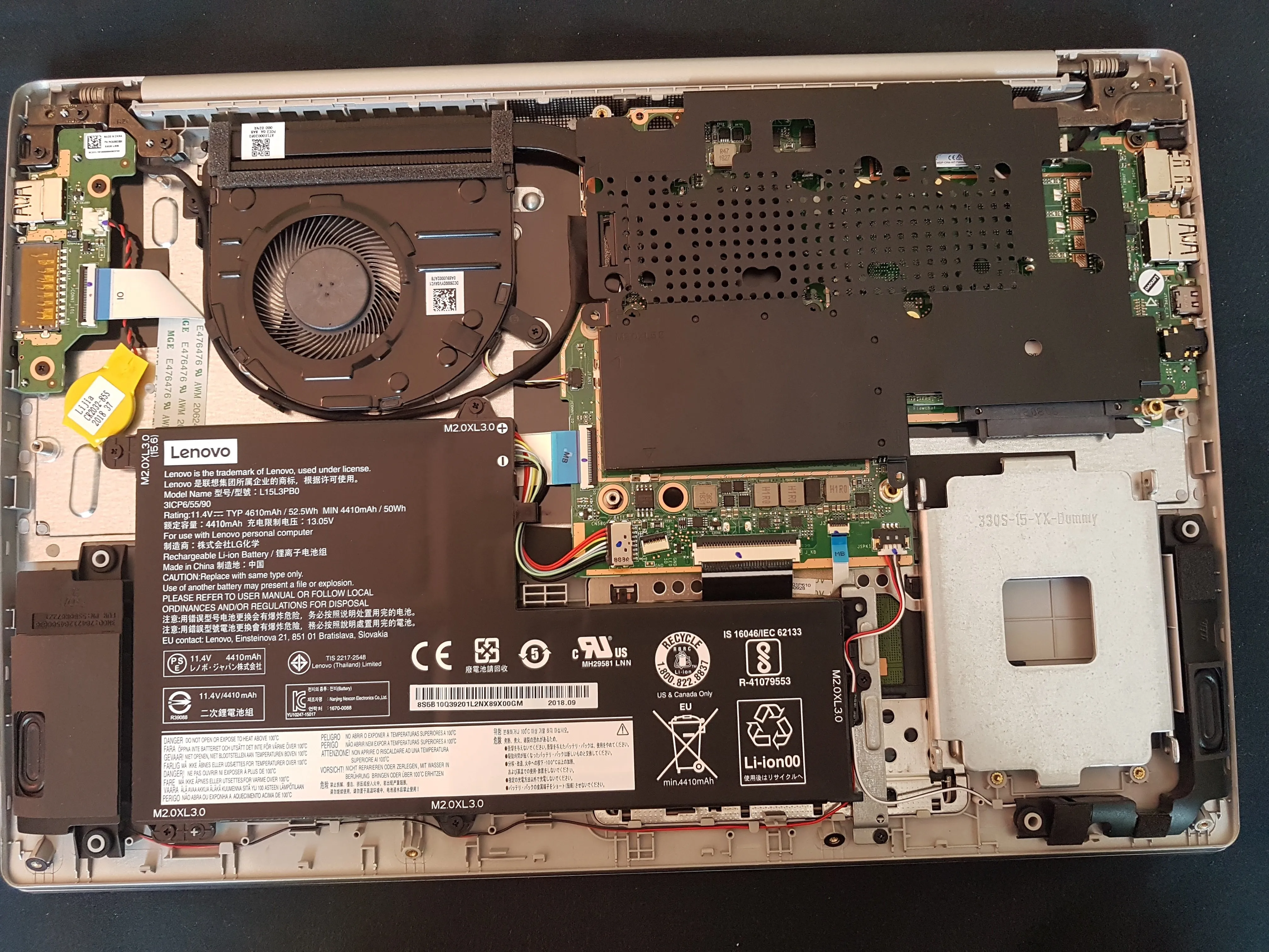 Lenovo IdeaPad 330S Inside, Lenovo IdeaPad 330S Inside: шаг 1, изображение 2 из 2