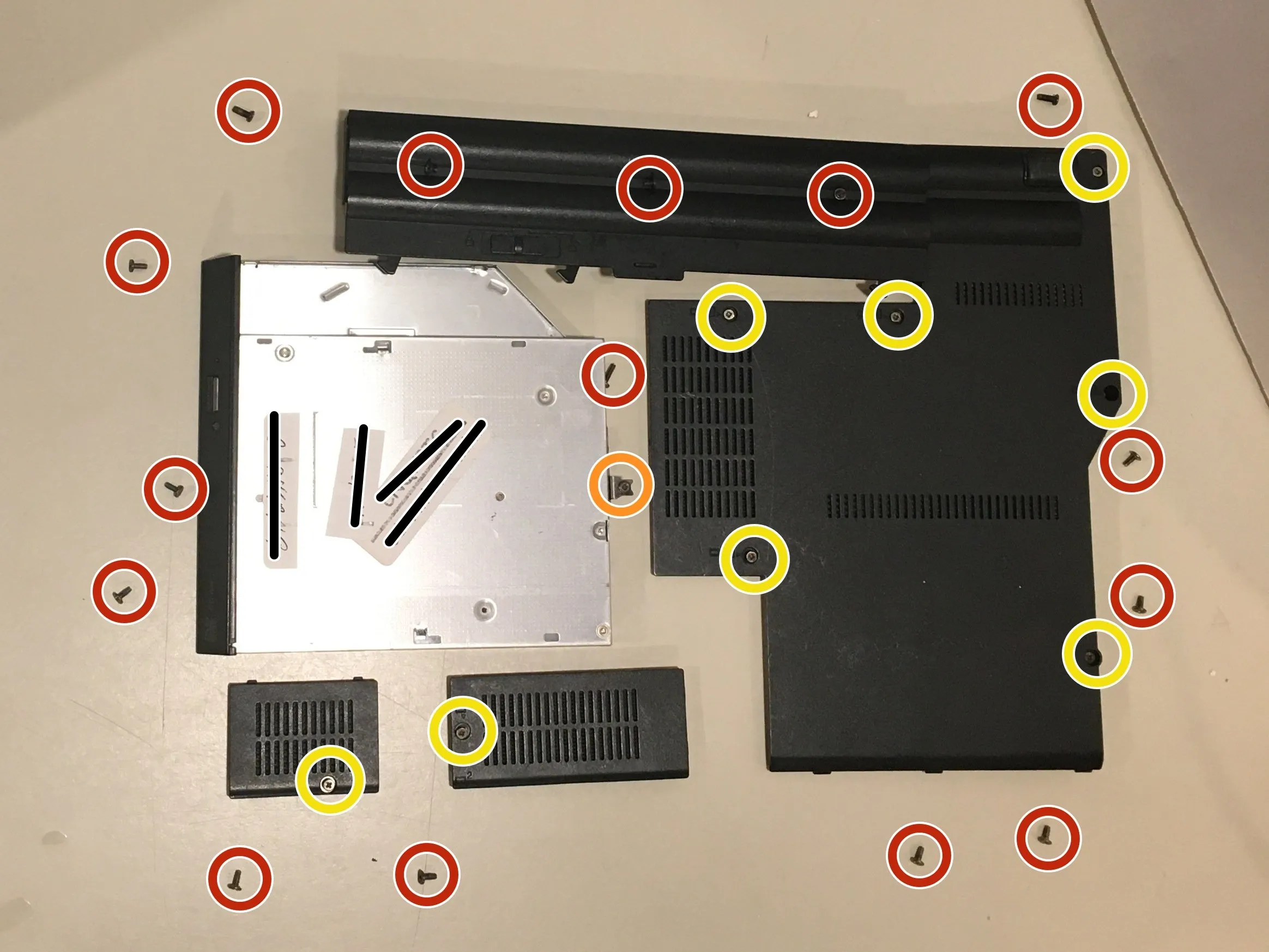 Lenovo ThinkPad SL410 Teardown, расположение винтов/деталей 1: шаг 8, изображение 1 из 1