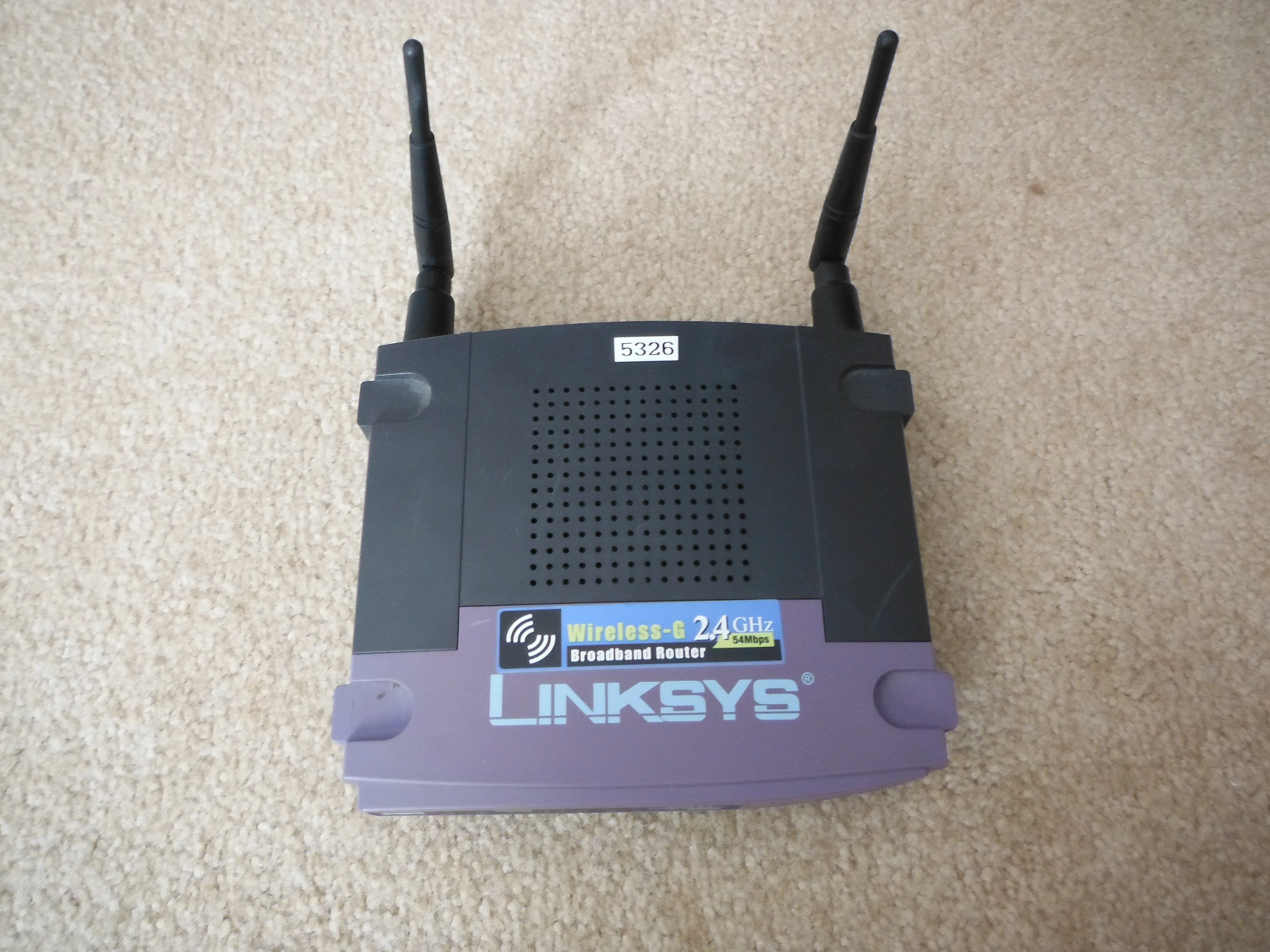 Linksys WRT54G Teardown, Получите свой Linksys: шаг 1, изображение 2 из 2