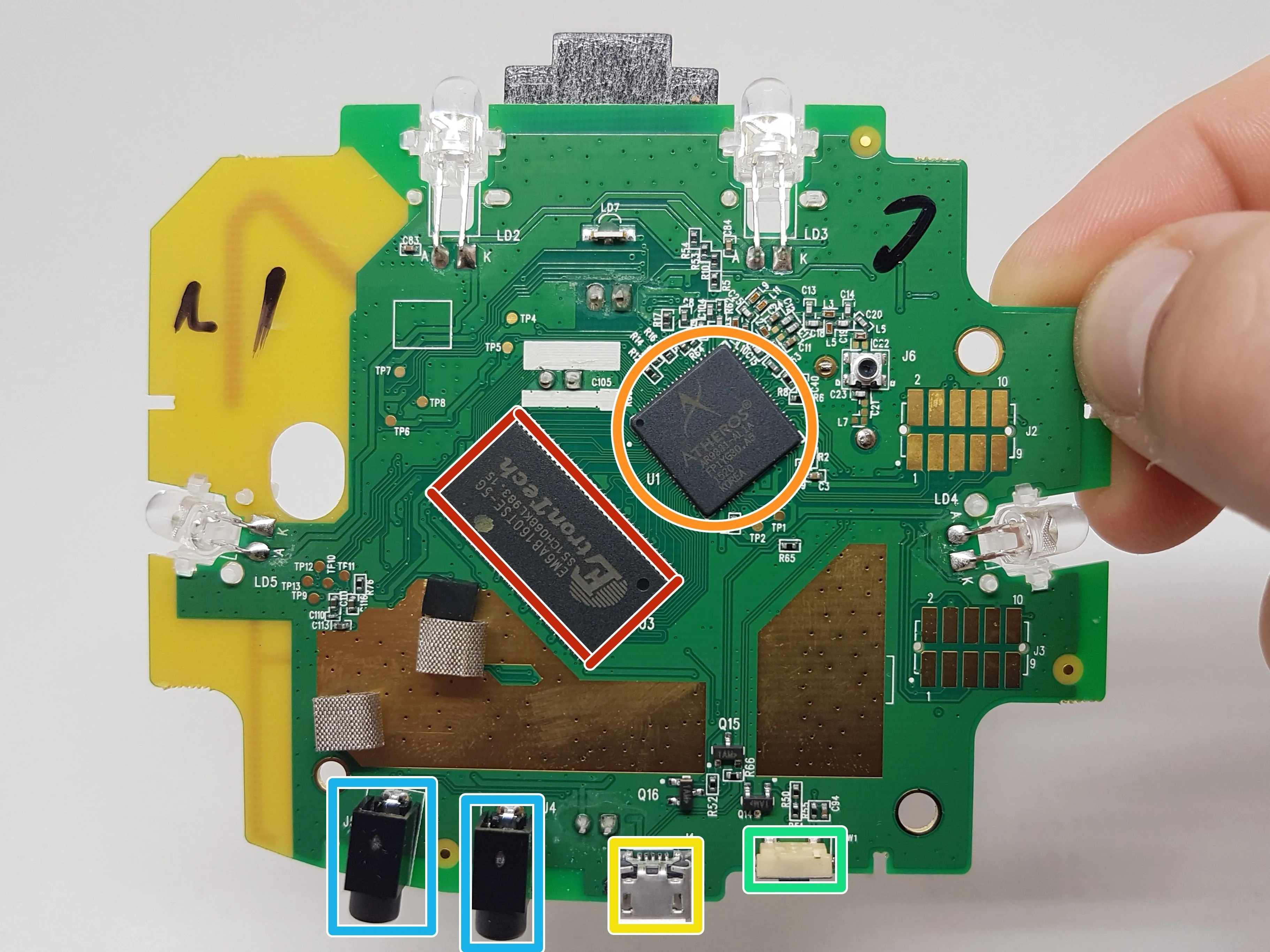 Logitech Harmony Hub Teardown, PCB Bottom: шаг 6, изображение 1 из 3