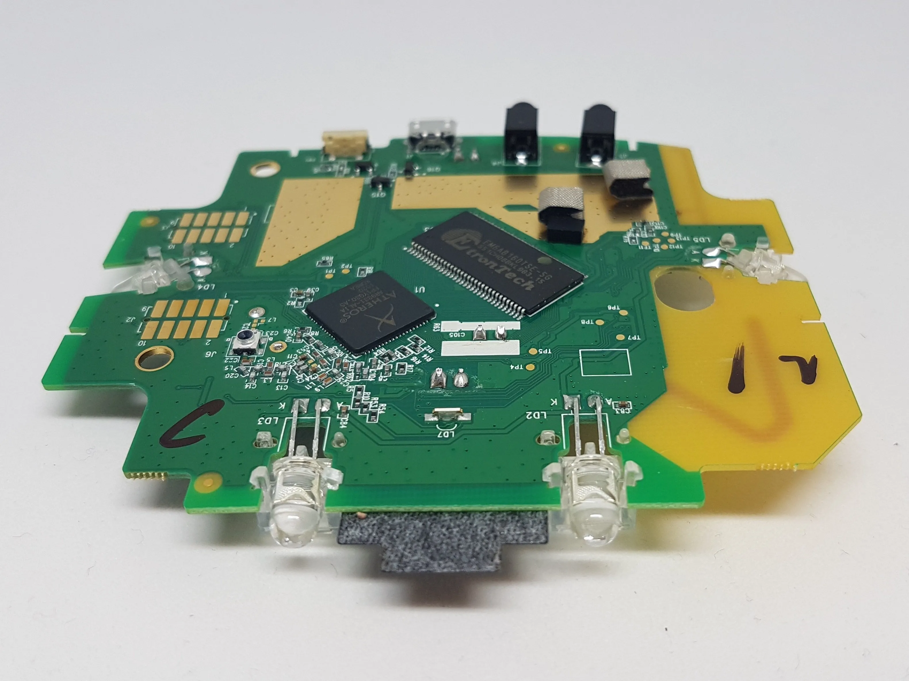 Logitech Harmony Hub Teardown, PCB Bottom: шаг 6, изображение 2 из 3